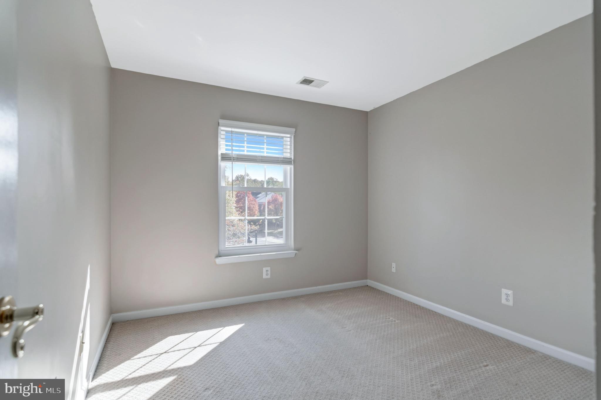 LORTON STATION - Residential Lease