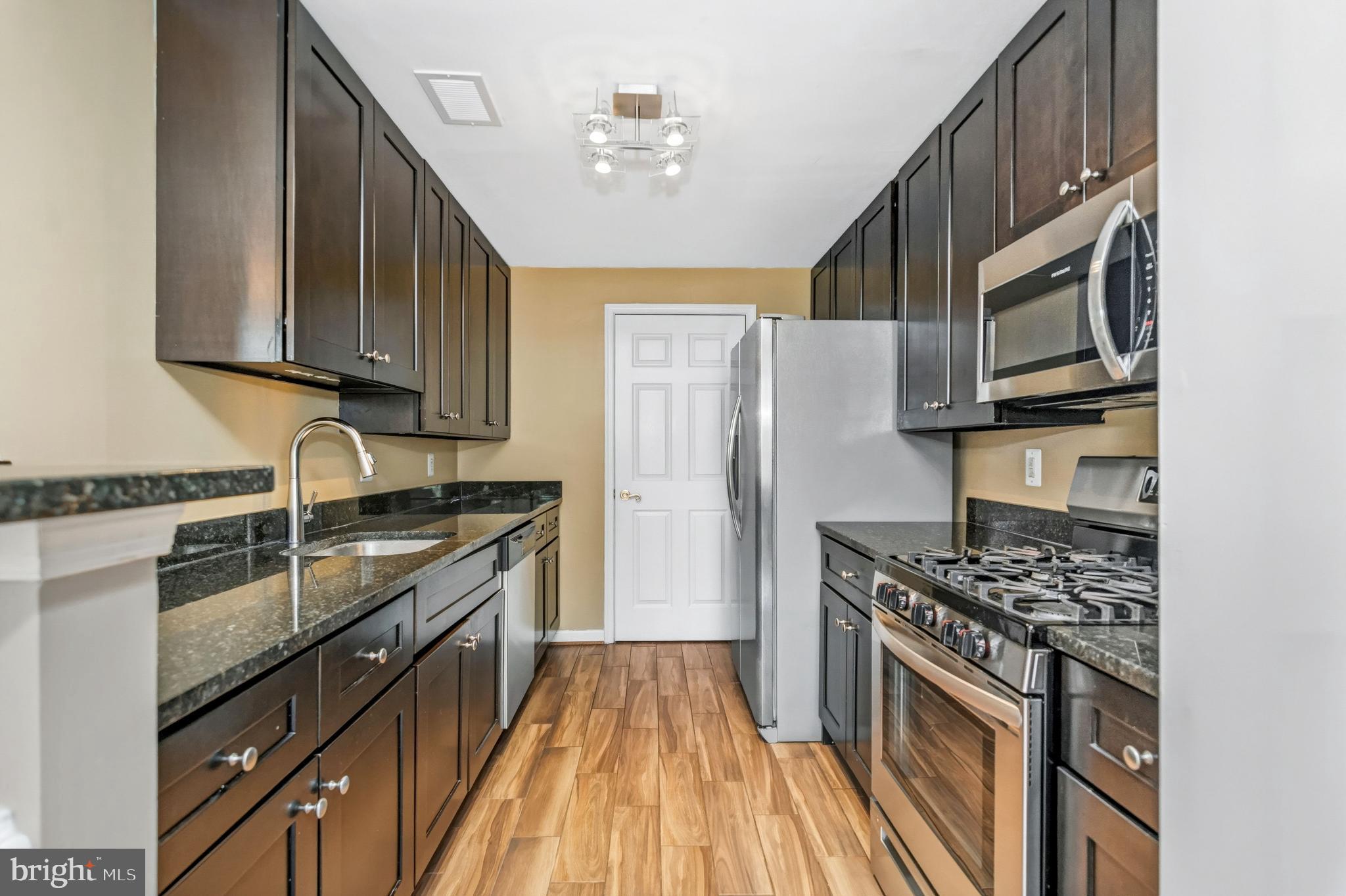 LORTON STATION - Residential Lease