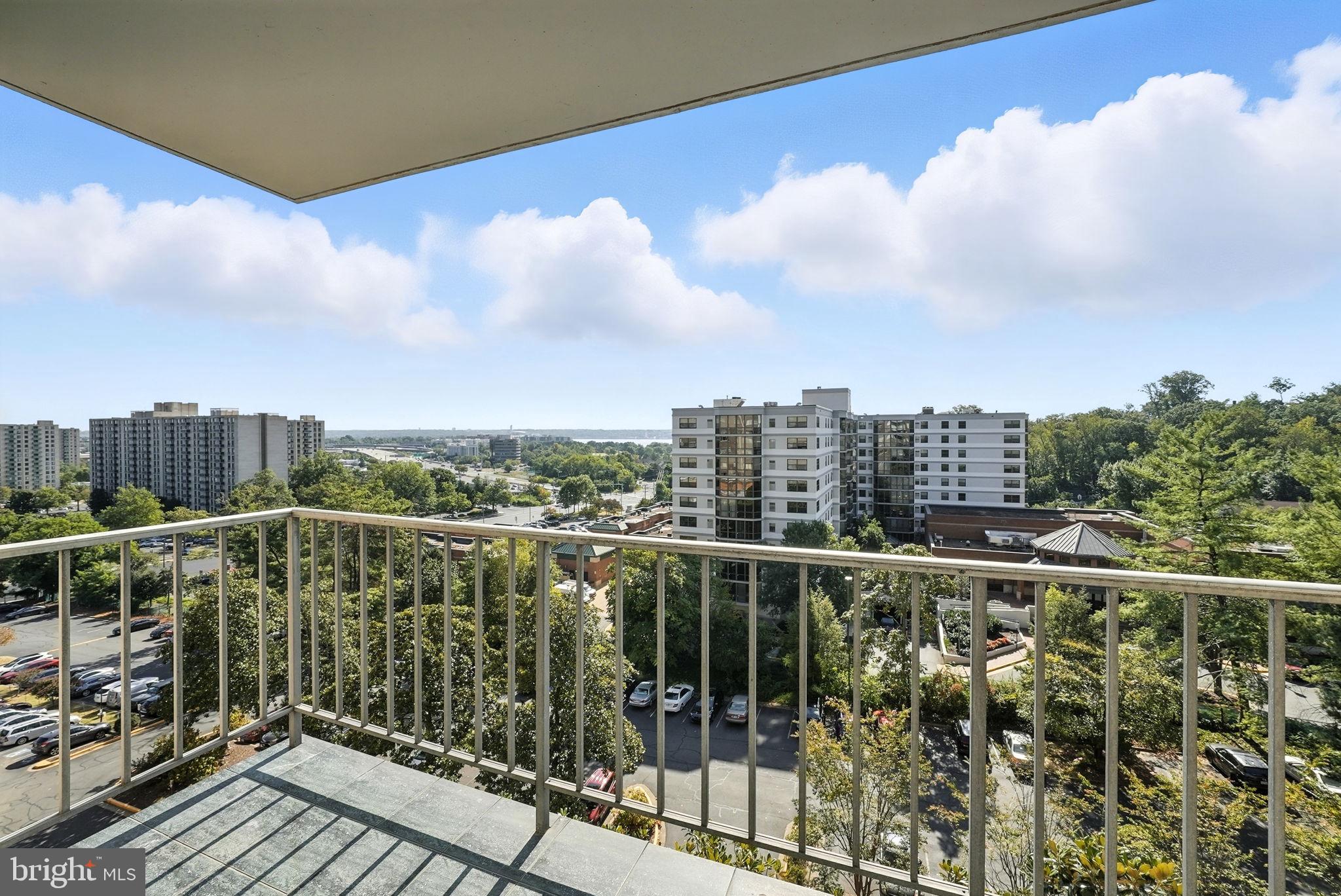 HUNTING CREEK CLUB - Residential