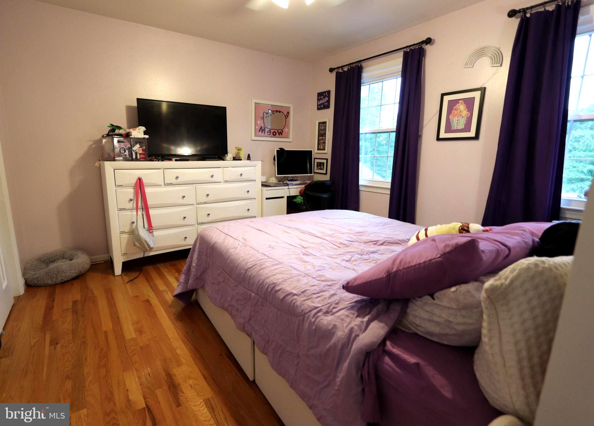 BERRY HILLS - Residential