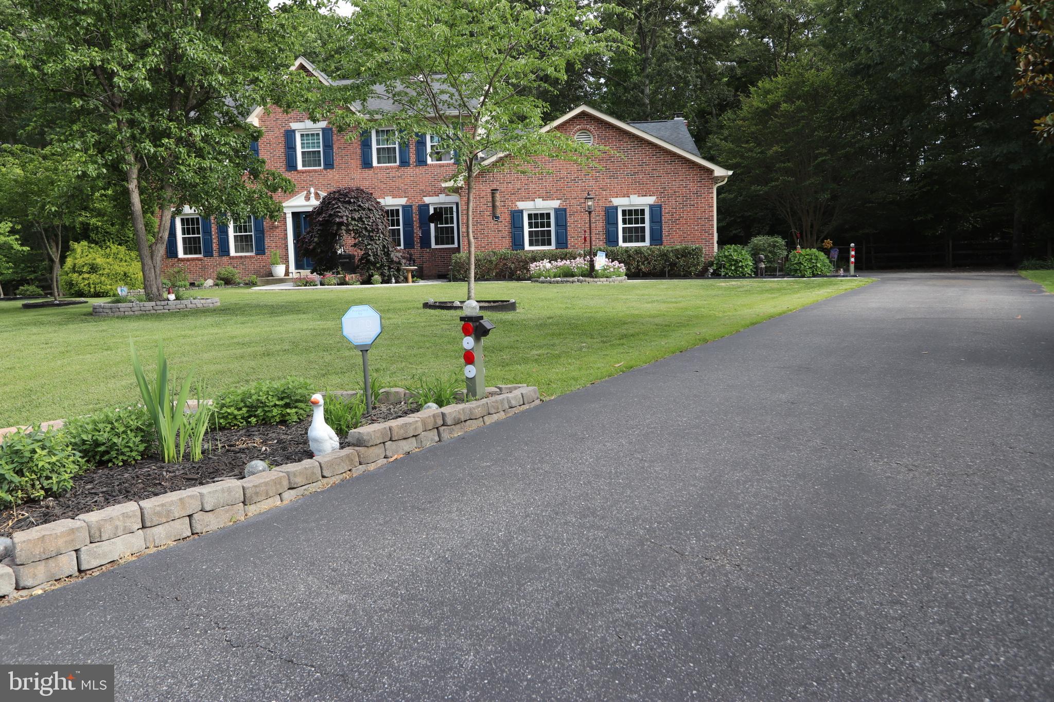 BERRY HILLS - Residential