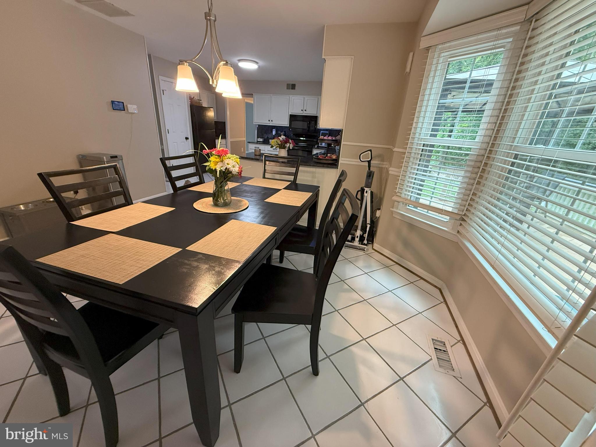 BERRY HILLS - Residential