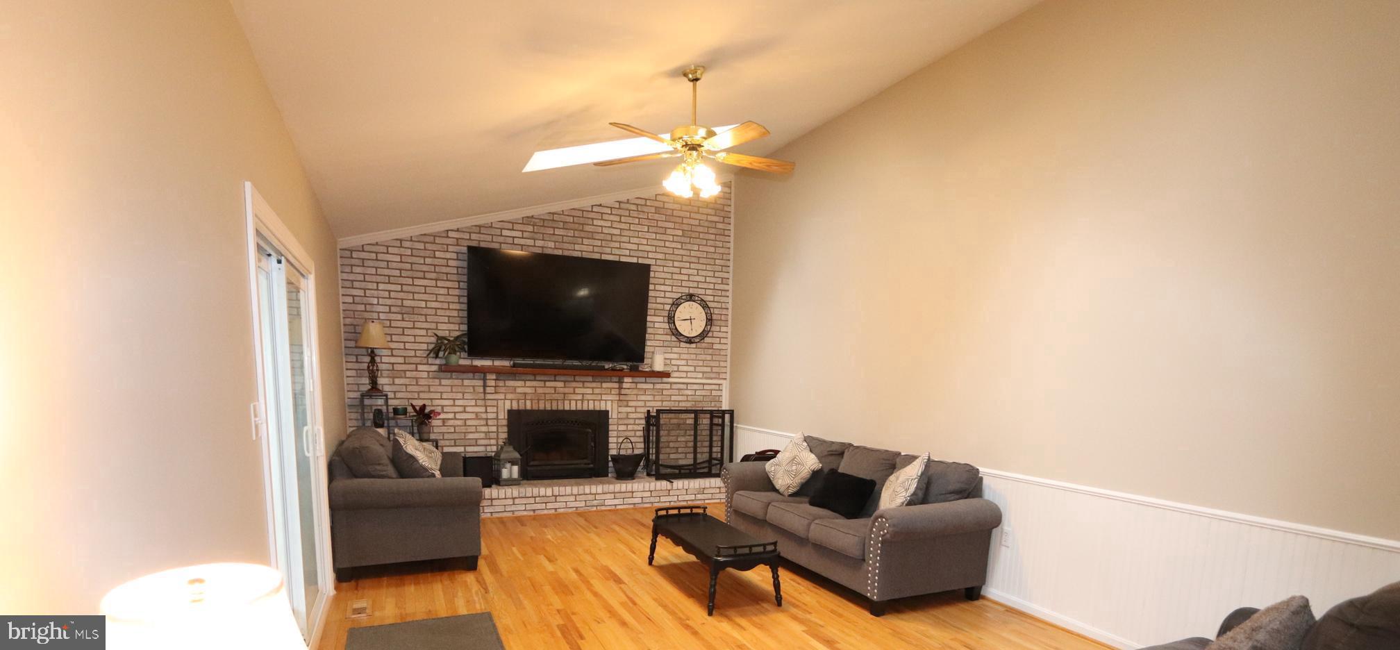 BERRY HILLS - Residential