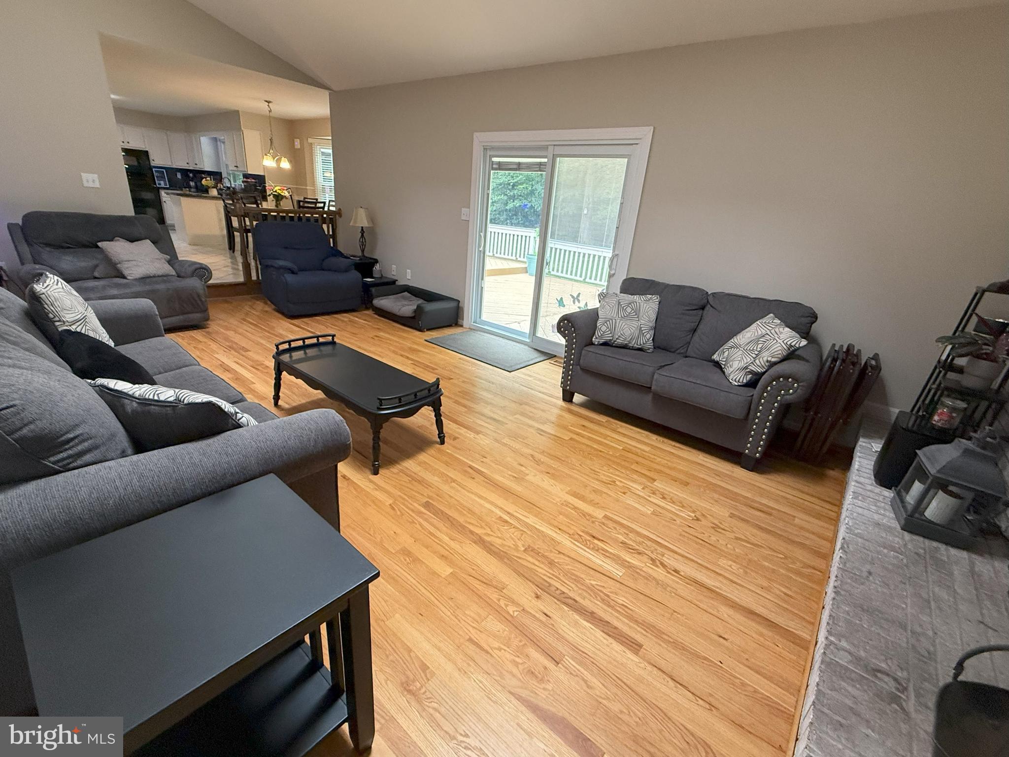 BERRY HILLS - Residential