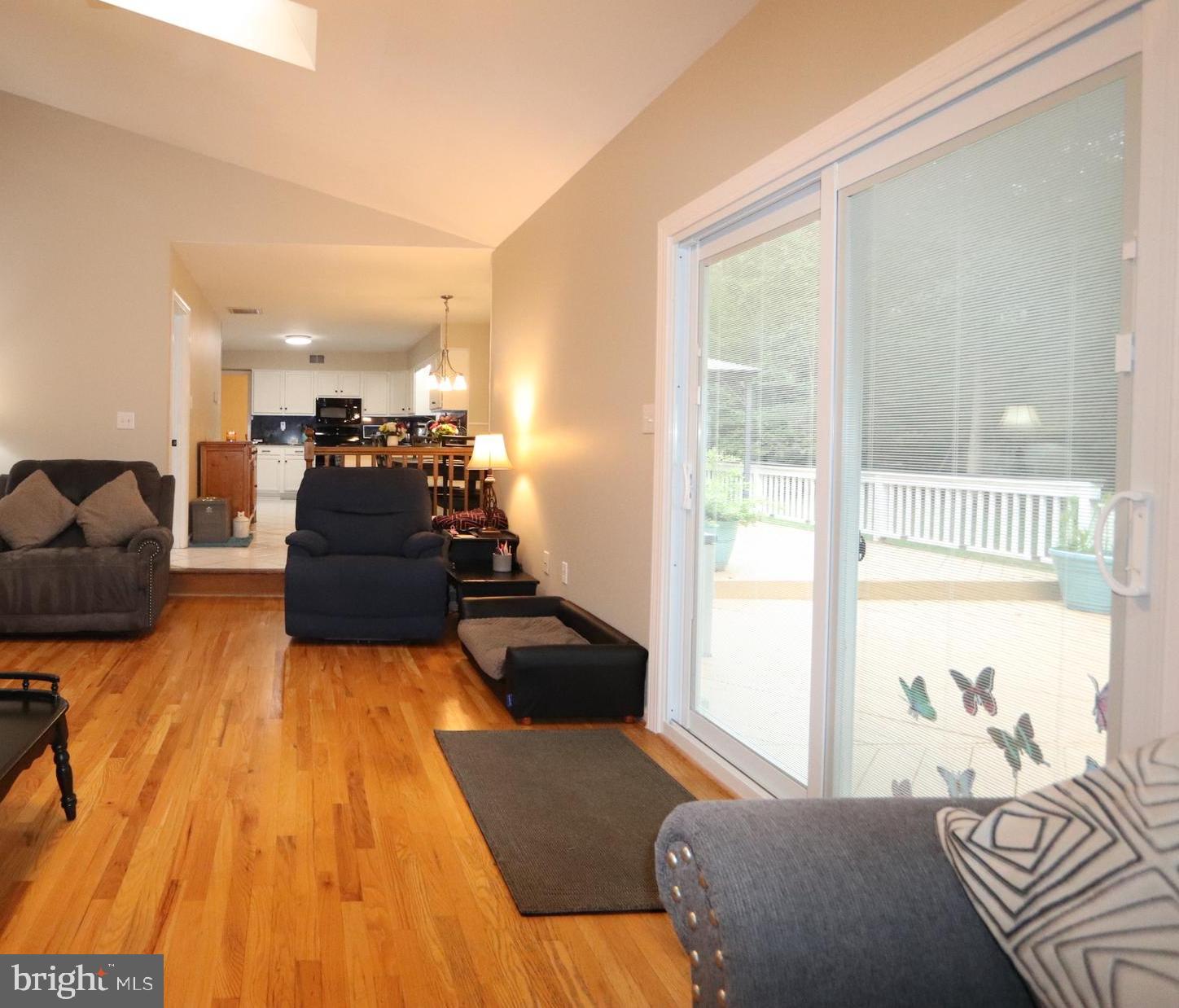 BERRY HILLS - Residential