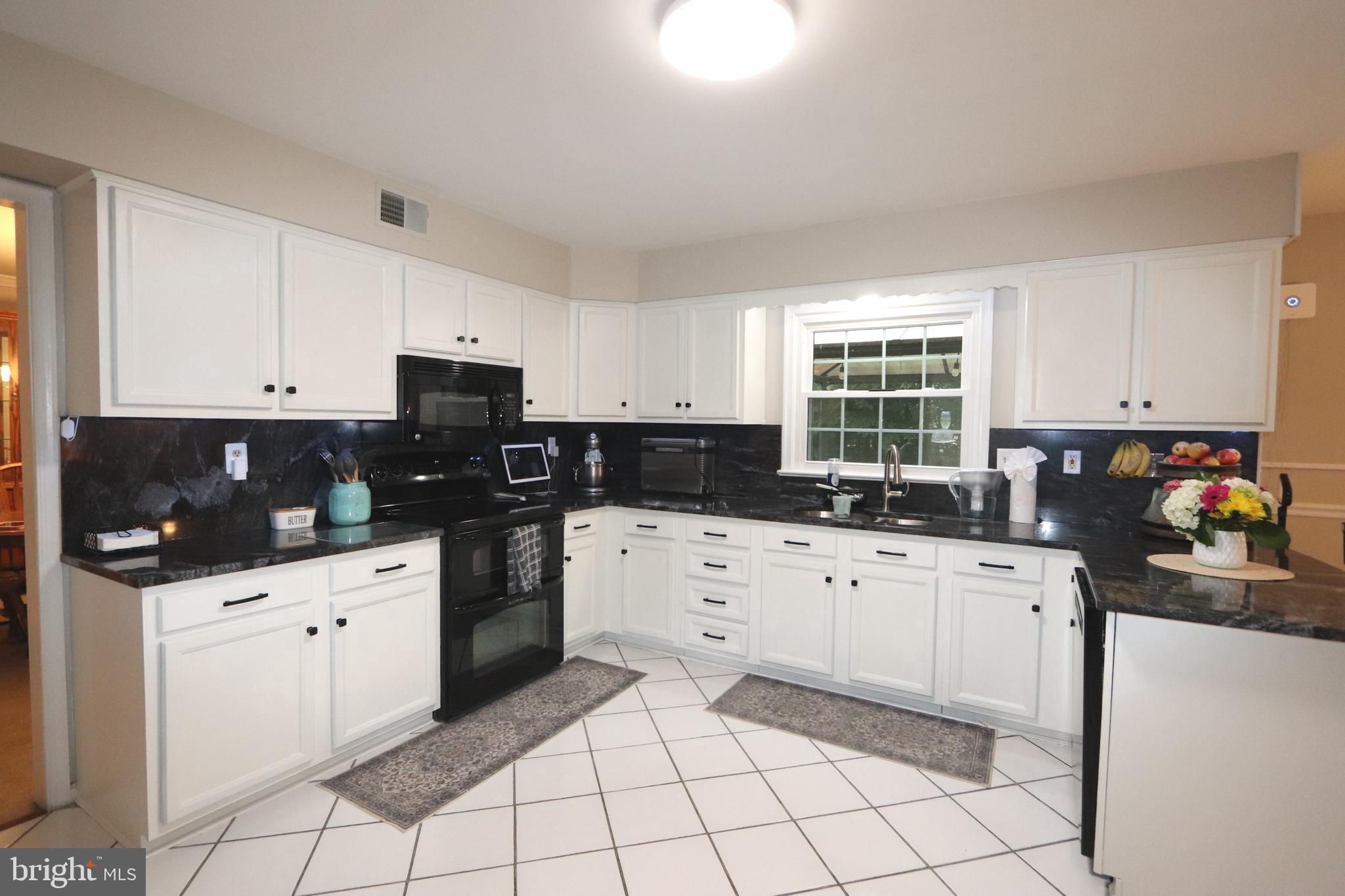 2320 KNOTWEED COURT
