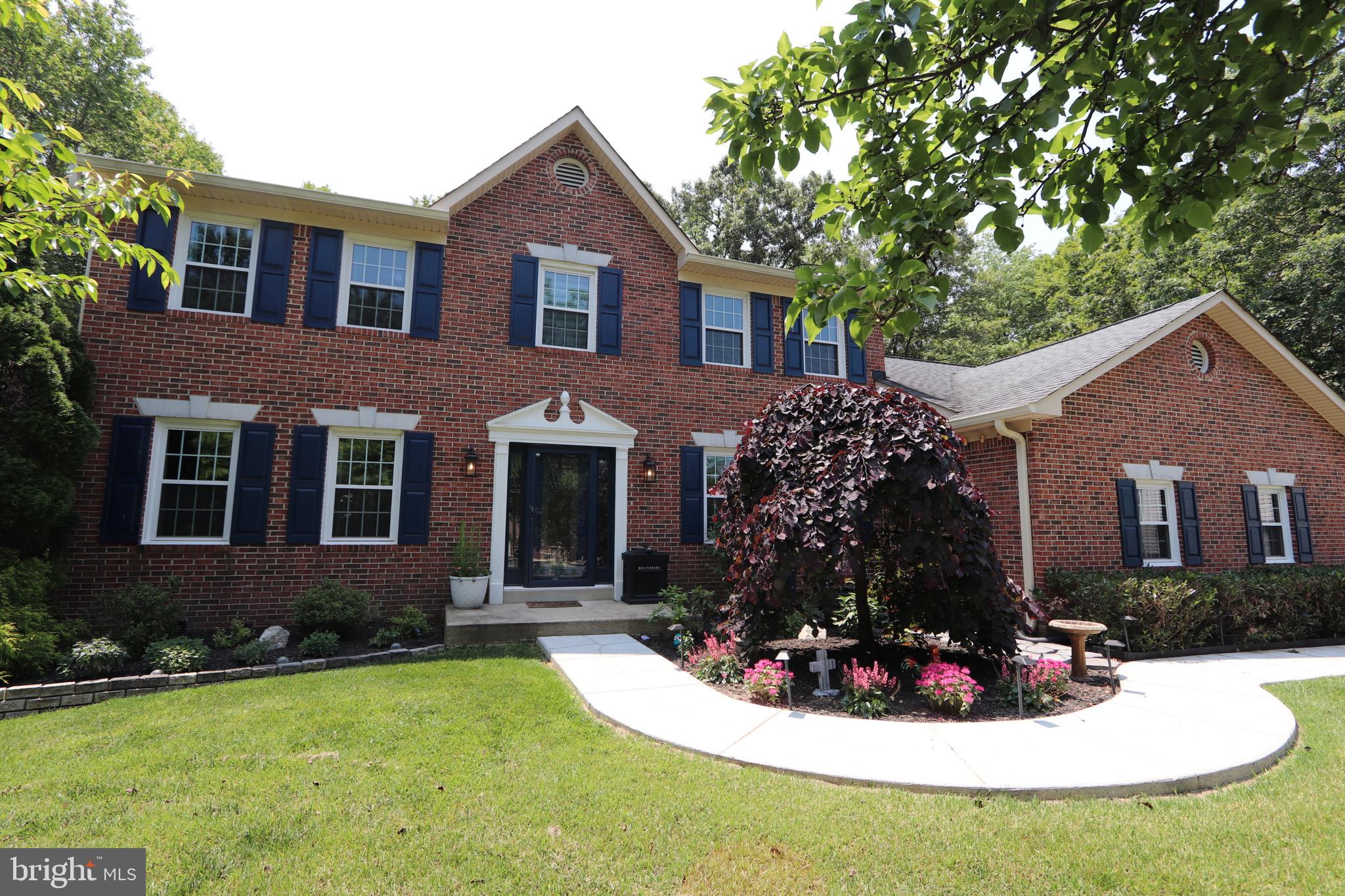 BERRY HILLS - Residential