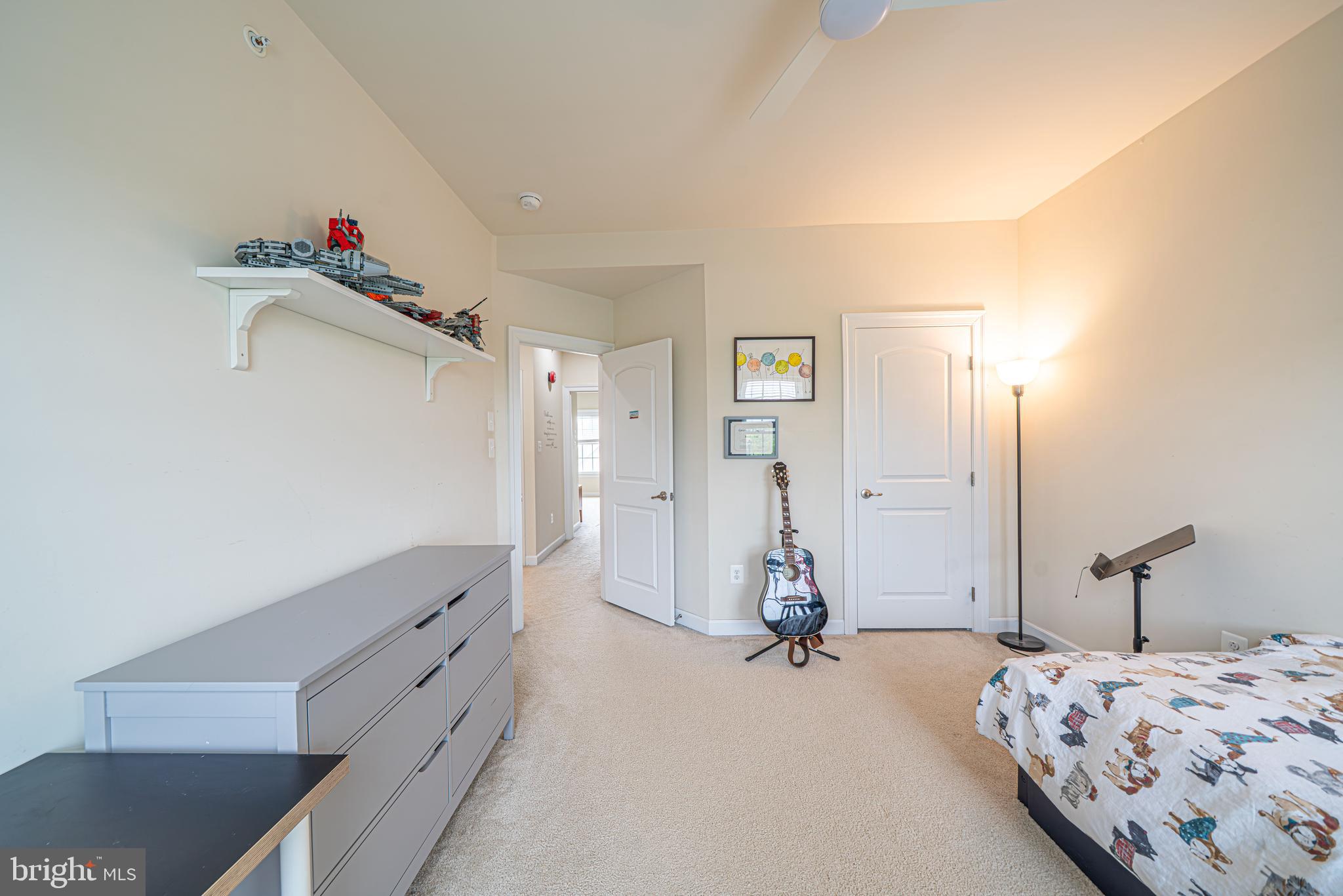 CARRIAGE HILL - Residential