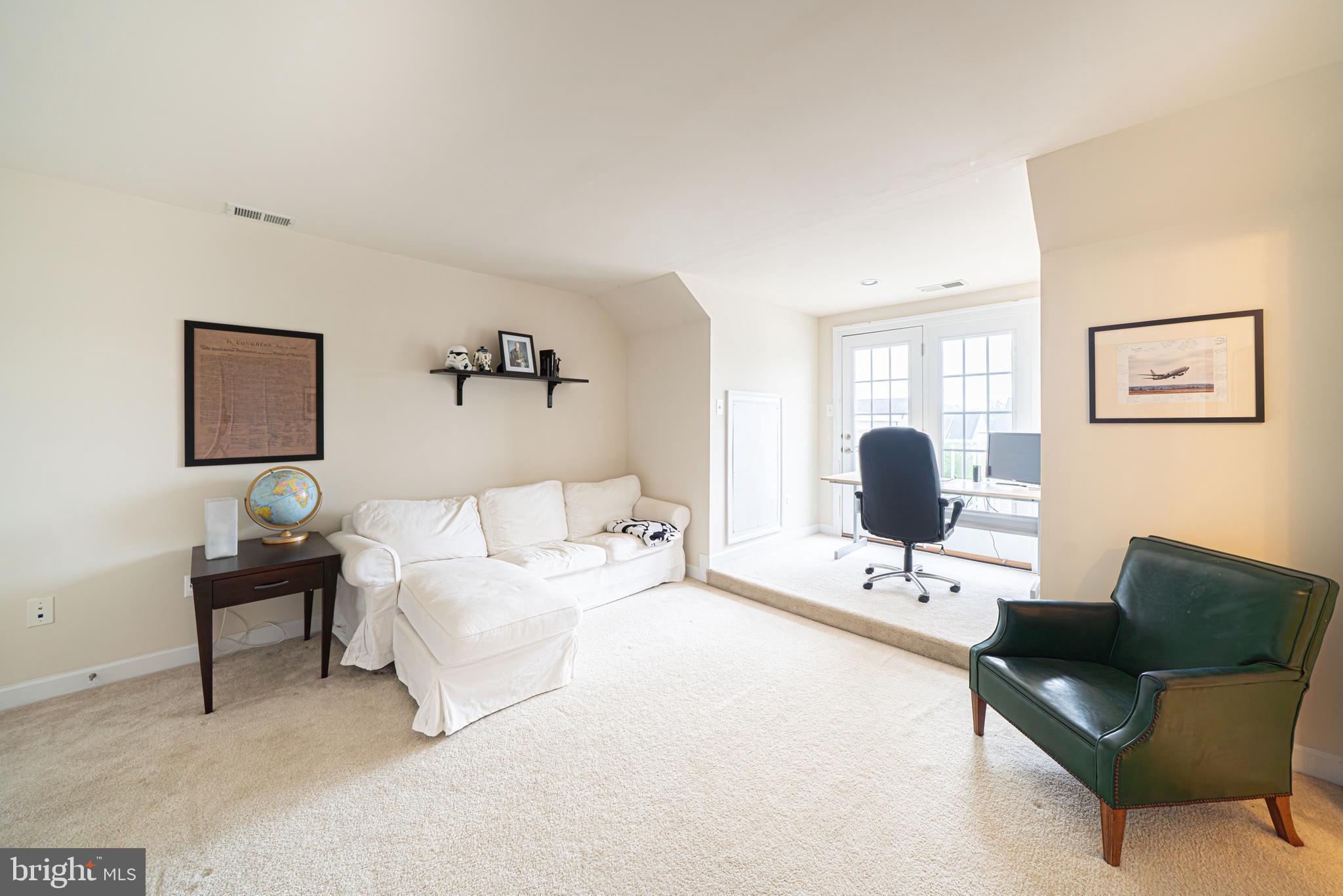 CARRIAGE HILL - Residential