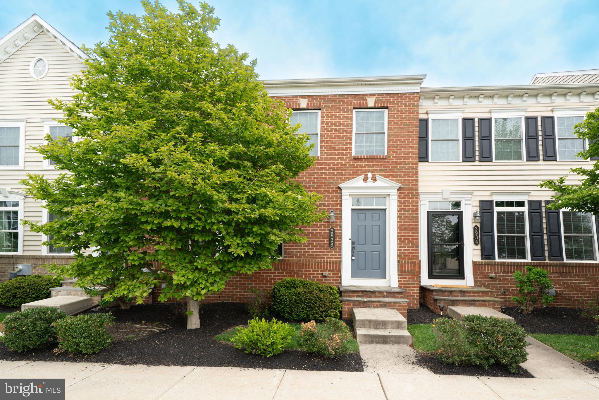 CARRIAGE HILL - Residential