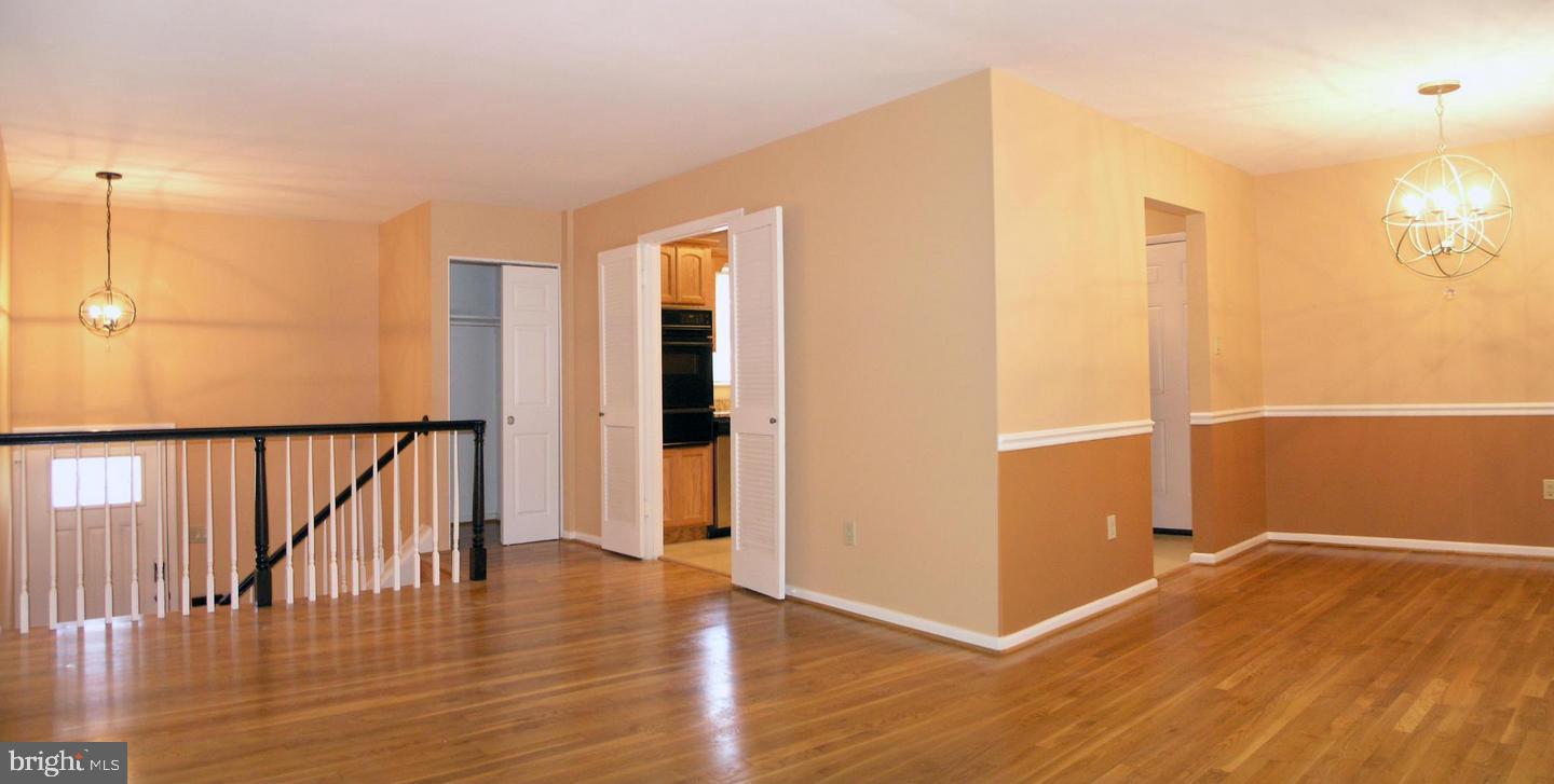 2626 BOWLING GREEN DRIVE