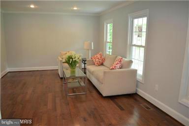 TANTALLON ON THE POTOMAC - Residential