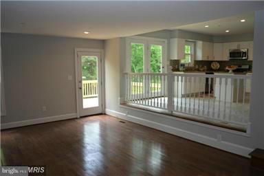 TANTALLON ON THE POTOMAC - Residential