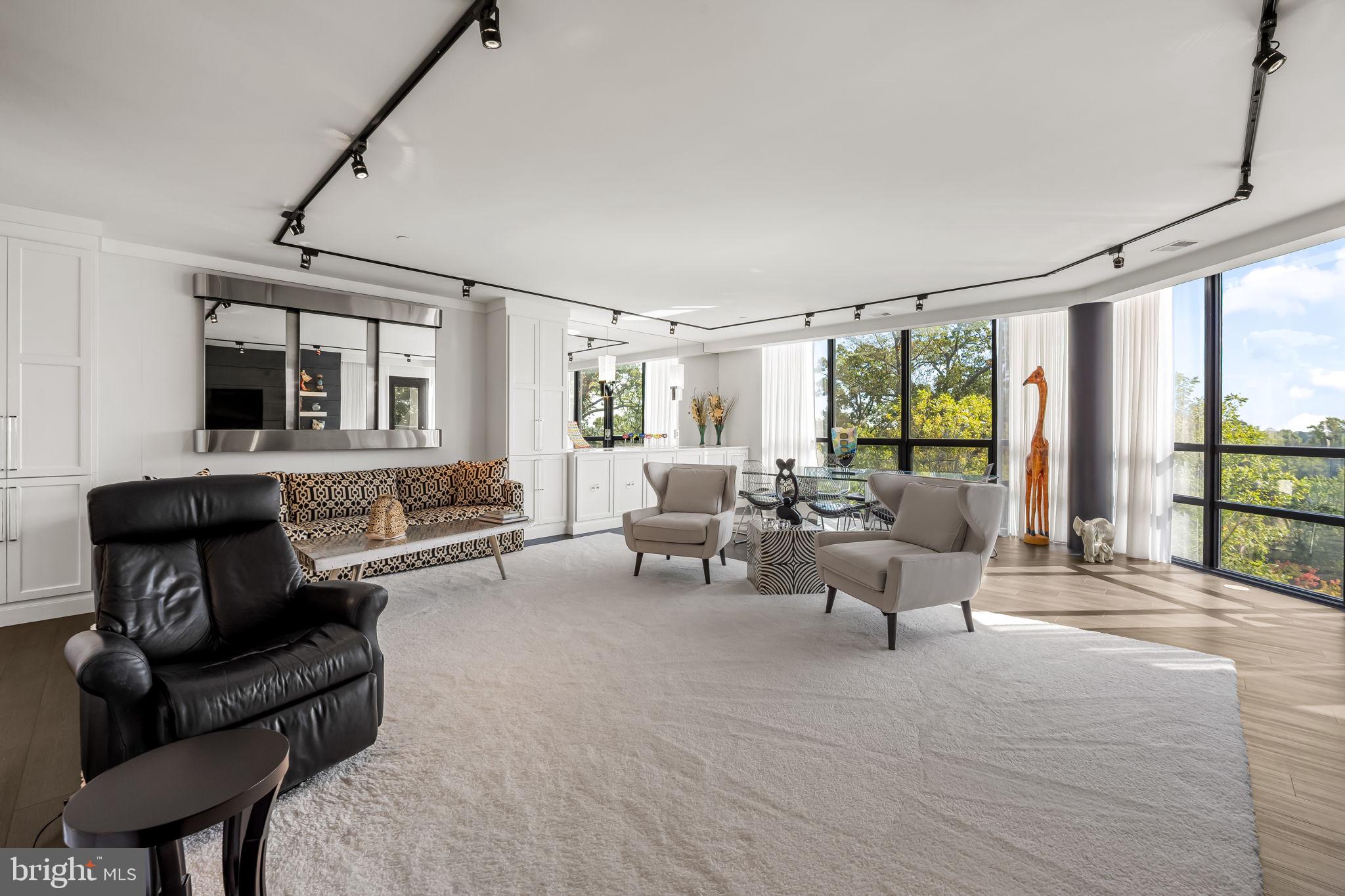 PIKESVILLE - Residential