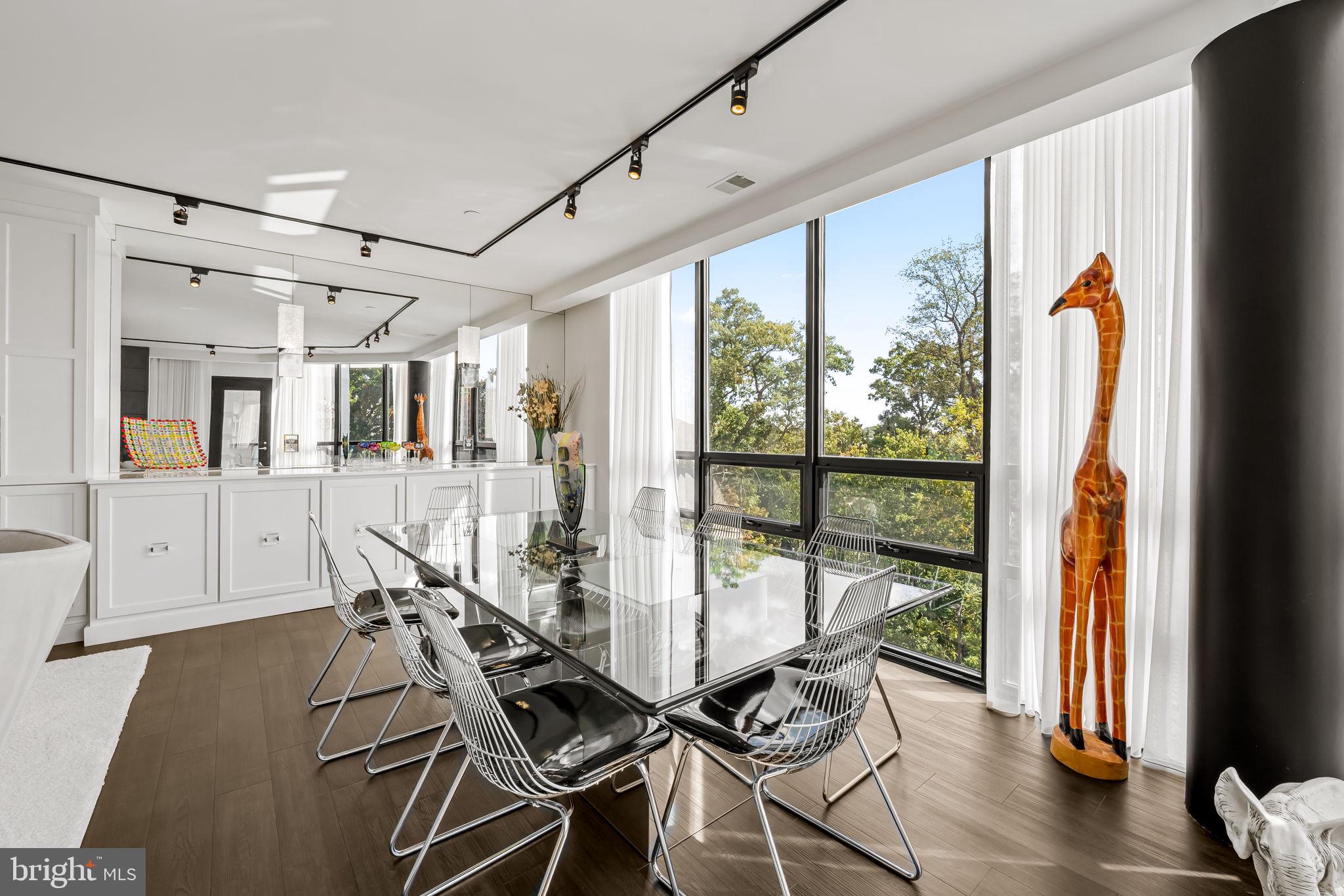 PIKESVILLE - Residential