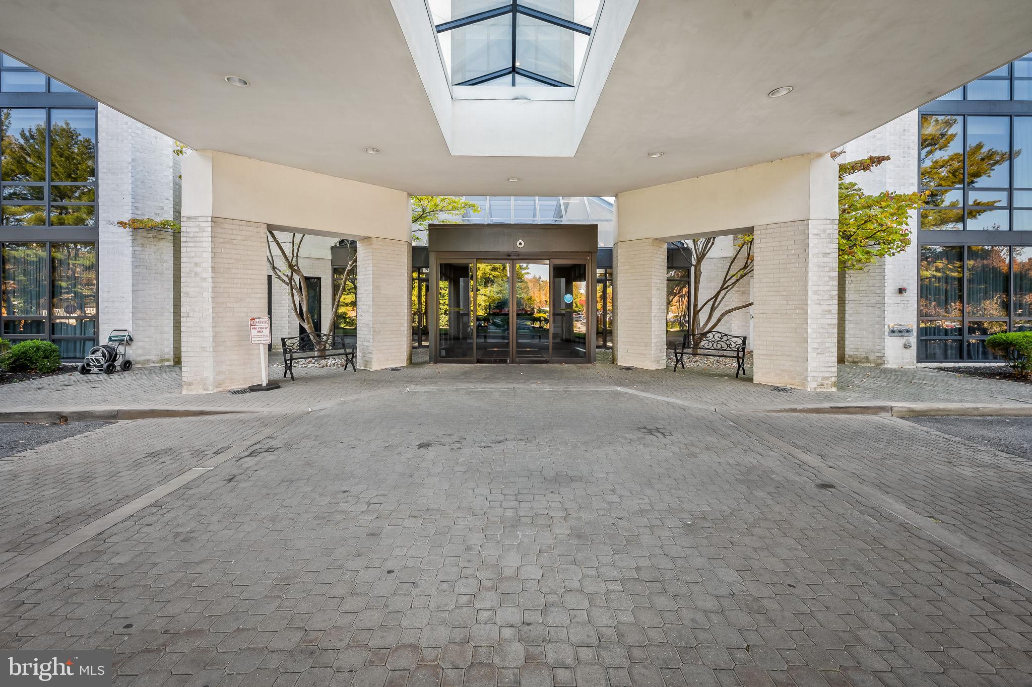 PIKESVILLE - Residential