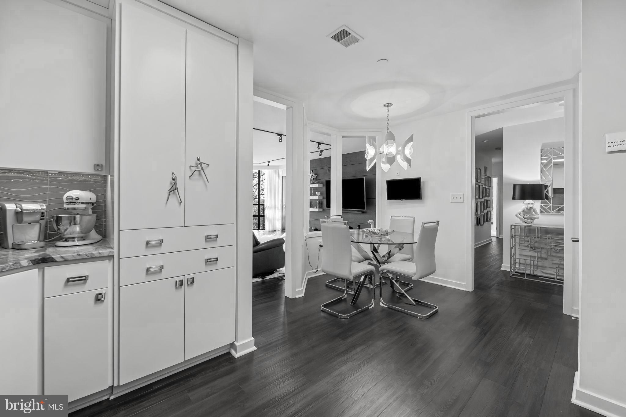 PIKESVILLE - Residential