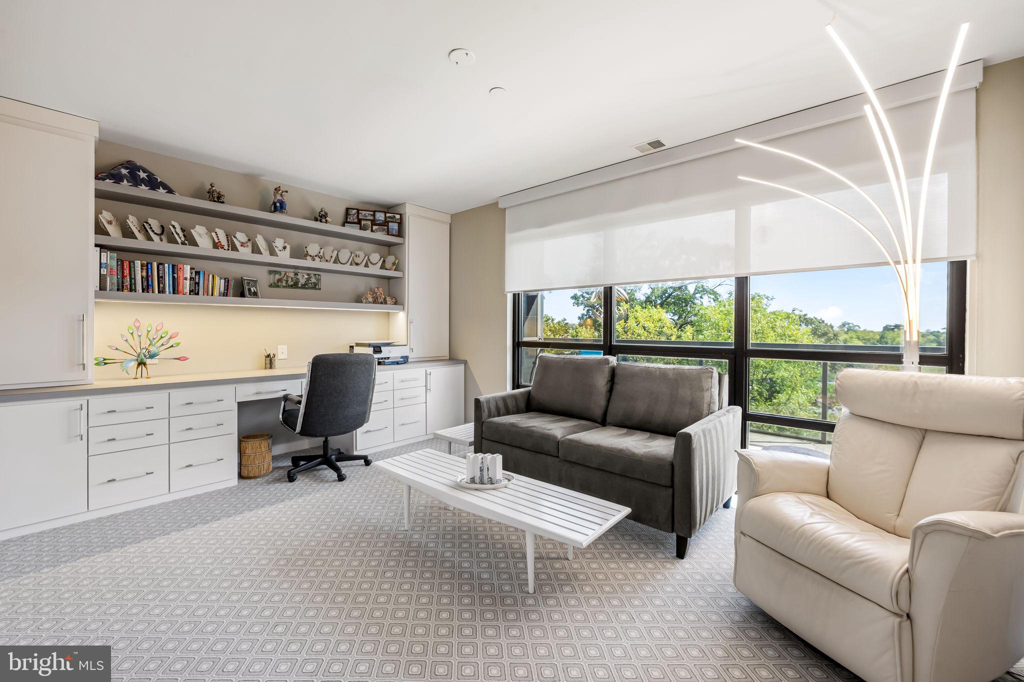 PIKESVILLE - Residential