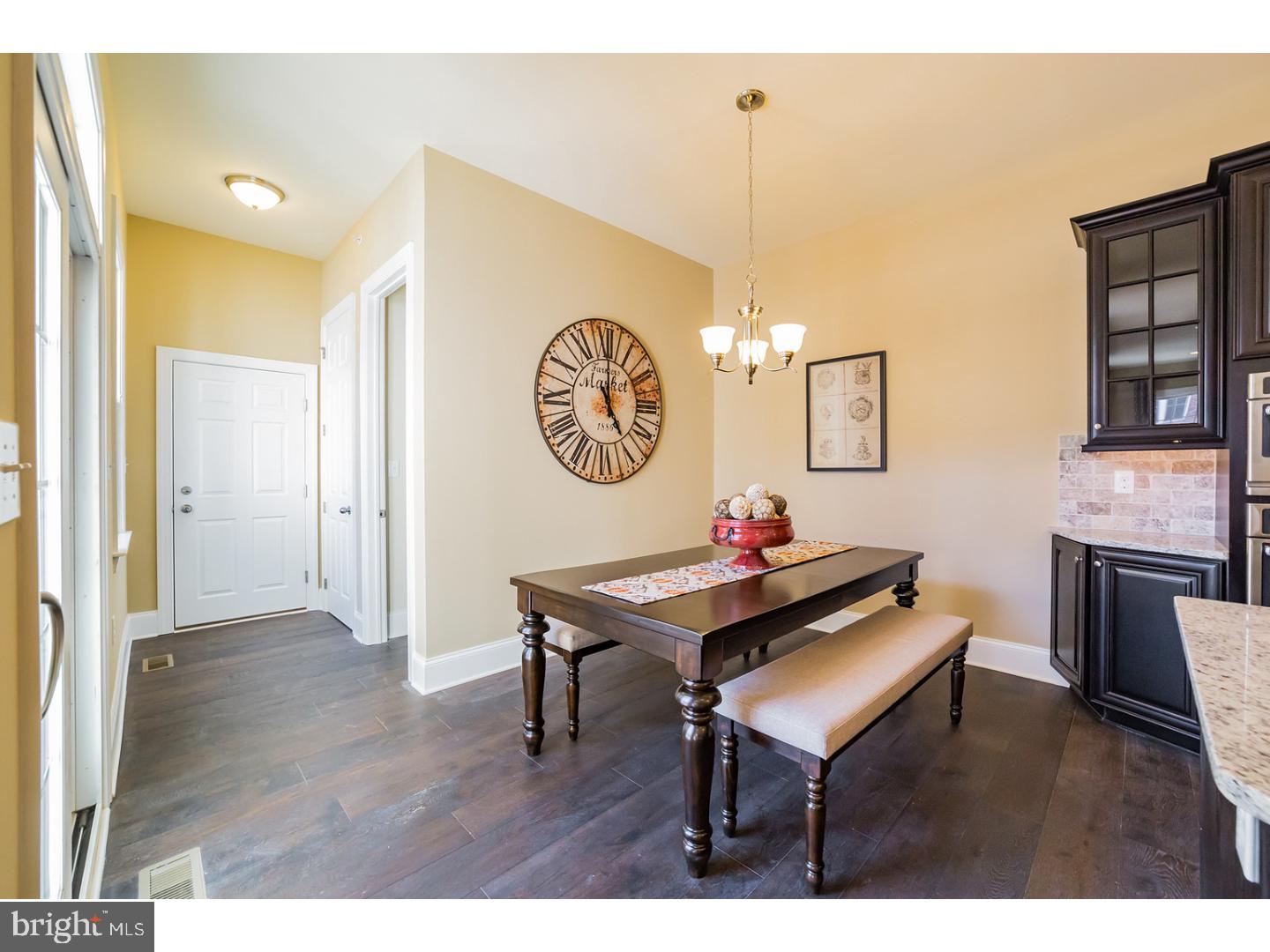 YARDLEY WALK - Residential