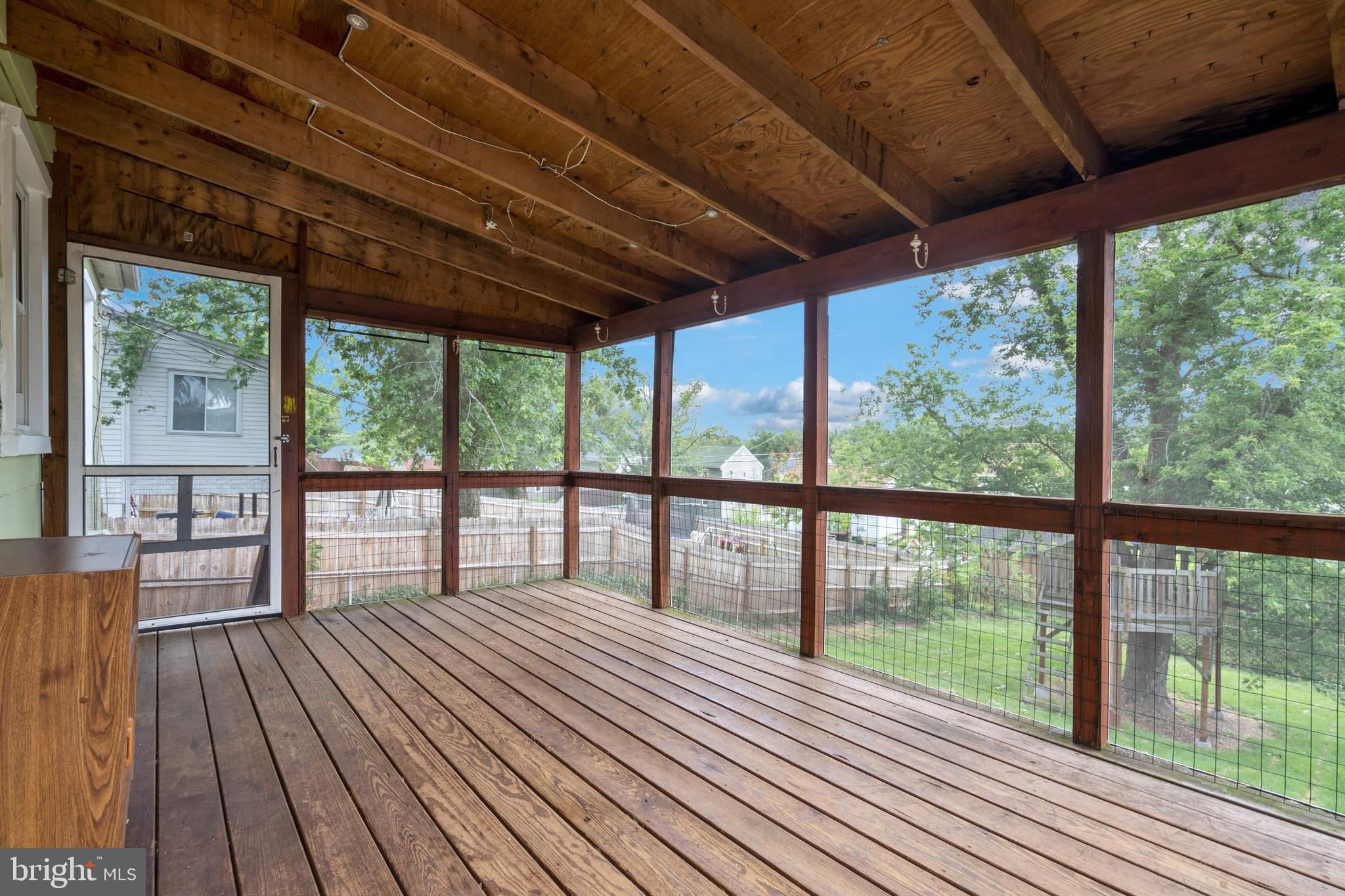 ARBUTUS - Residential