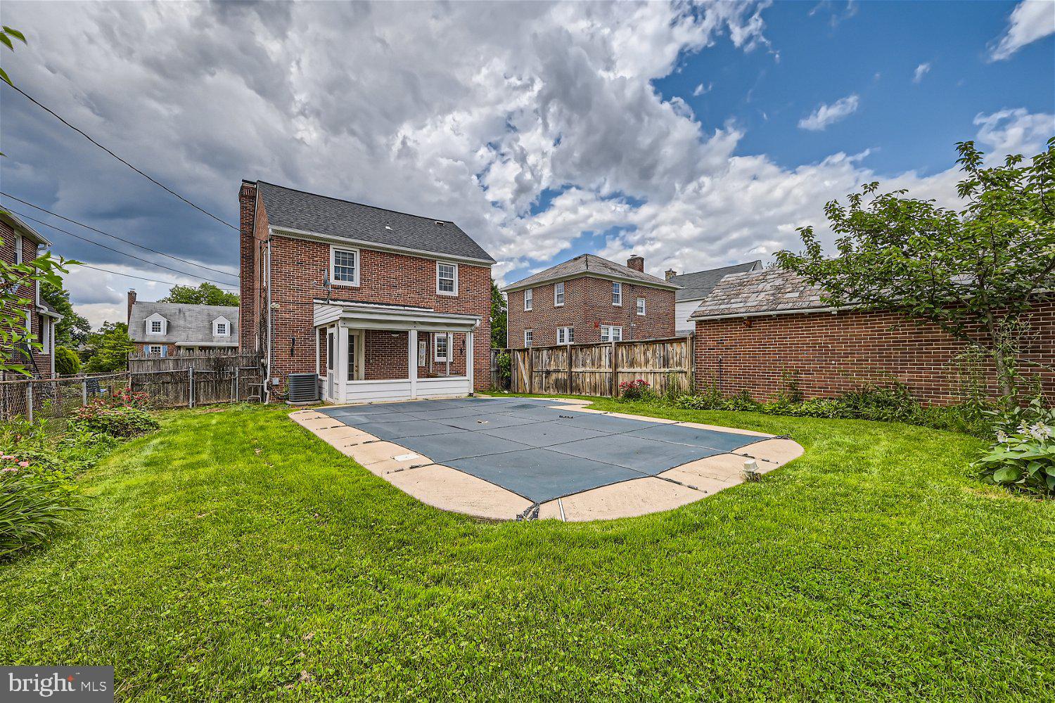 VILLA CRESTA - Residential