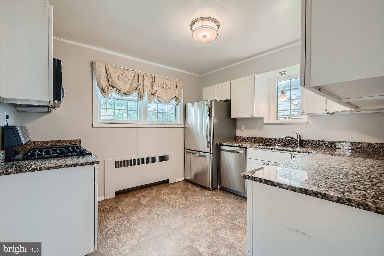 VILLA CRESTA - Residential