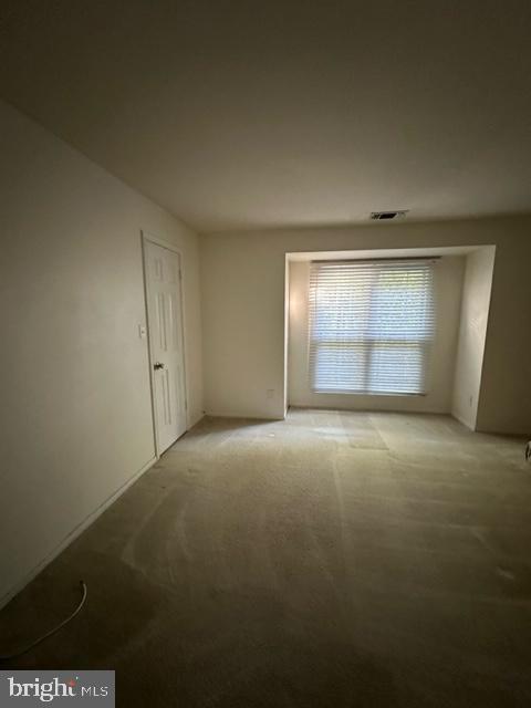 ENGLISH COUNTRY MANOR - Residential Lease