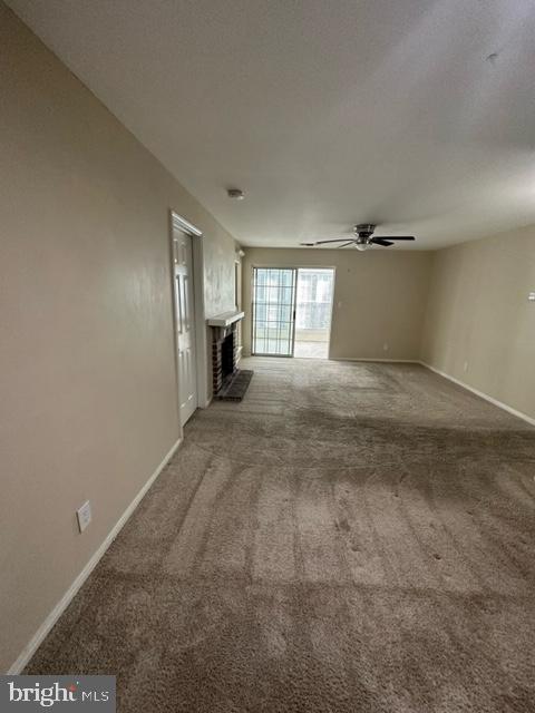 ENGLISH COUNTRY MANOR - Residential Lease