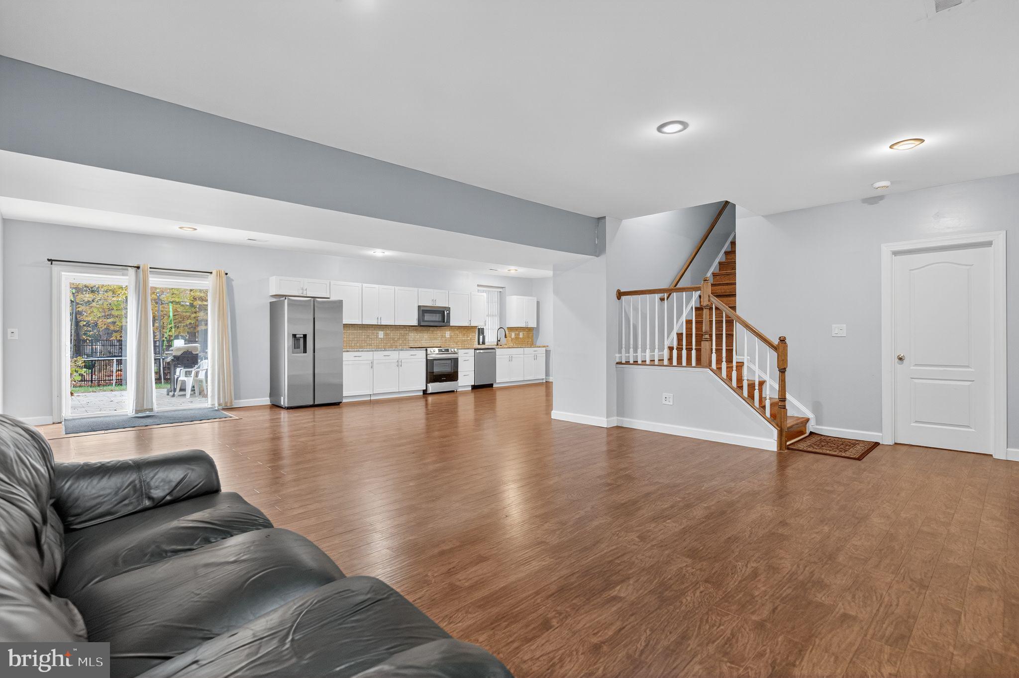 AUGUSTINE NORTH - Residential Lease