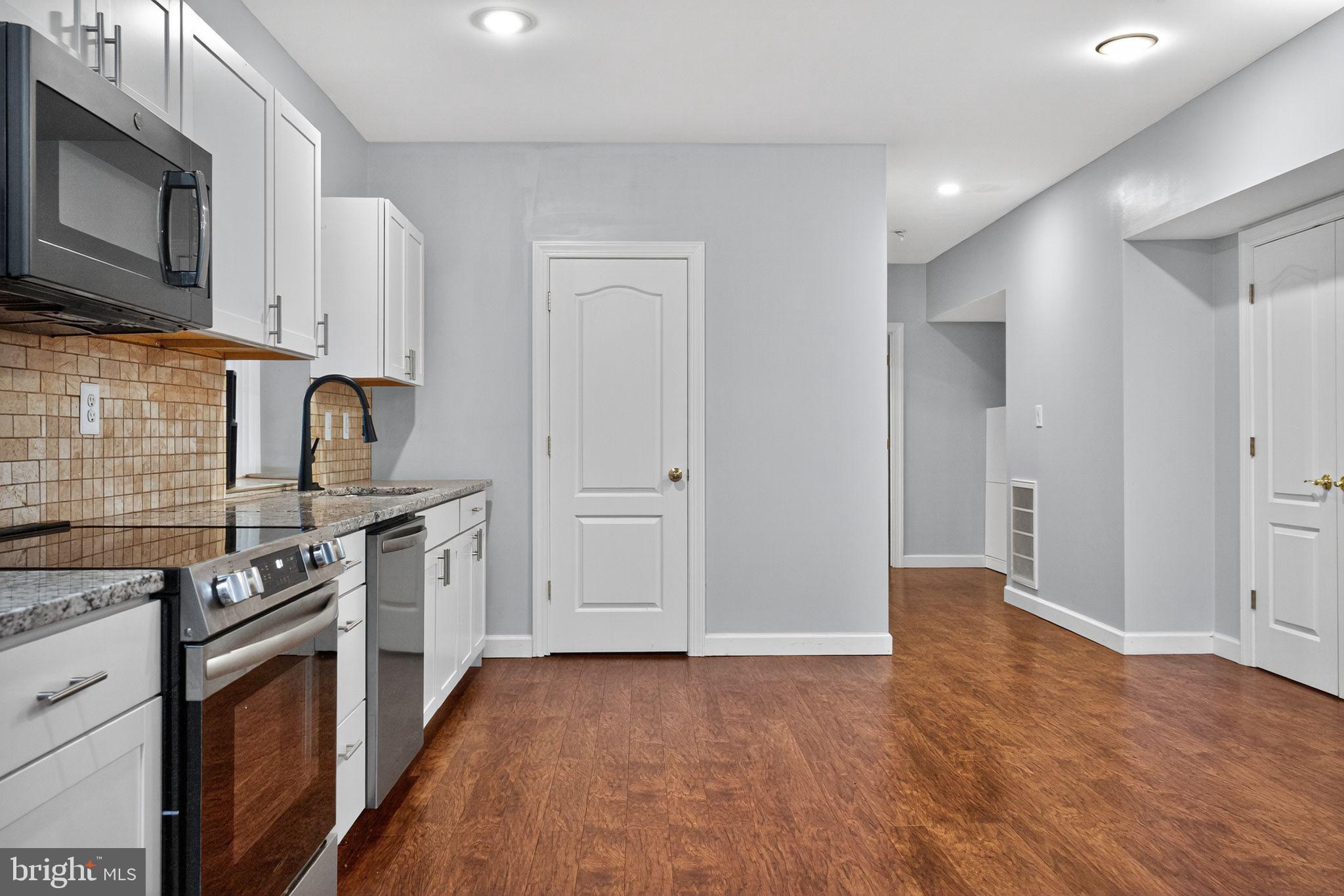 AUGUSTINE NORTH - Residential Lease