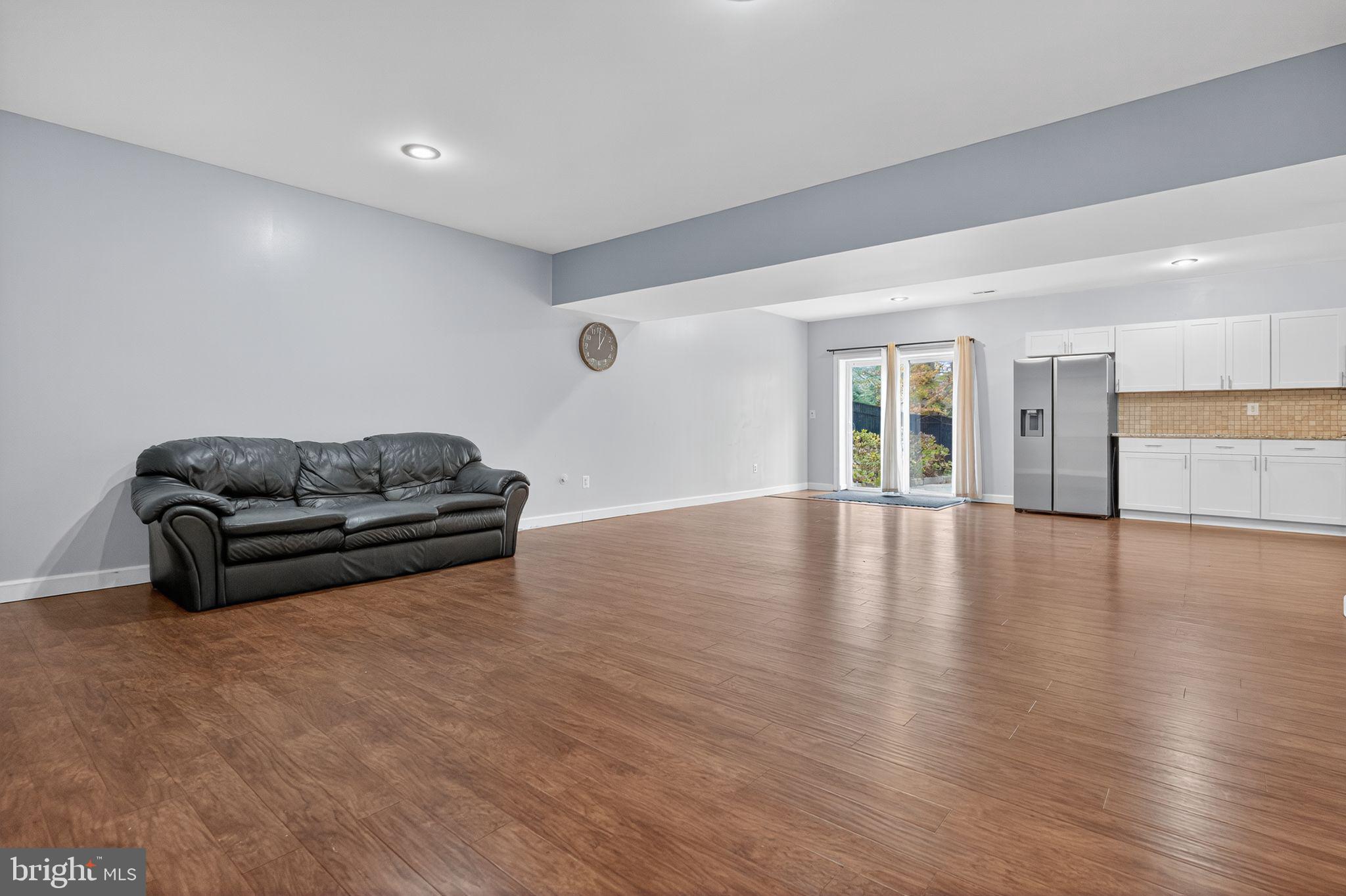 AUGUSTINE NORTH - Residential Lease