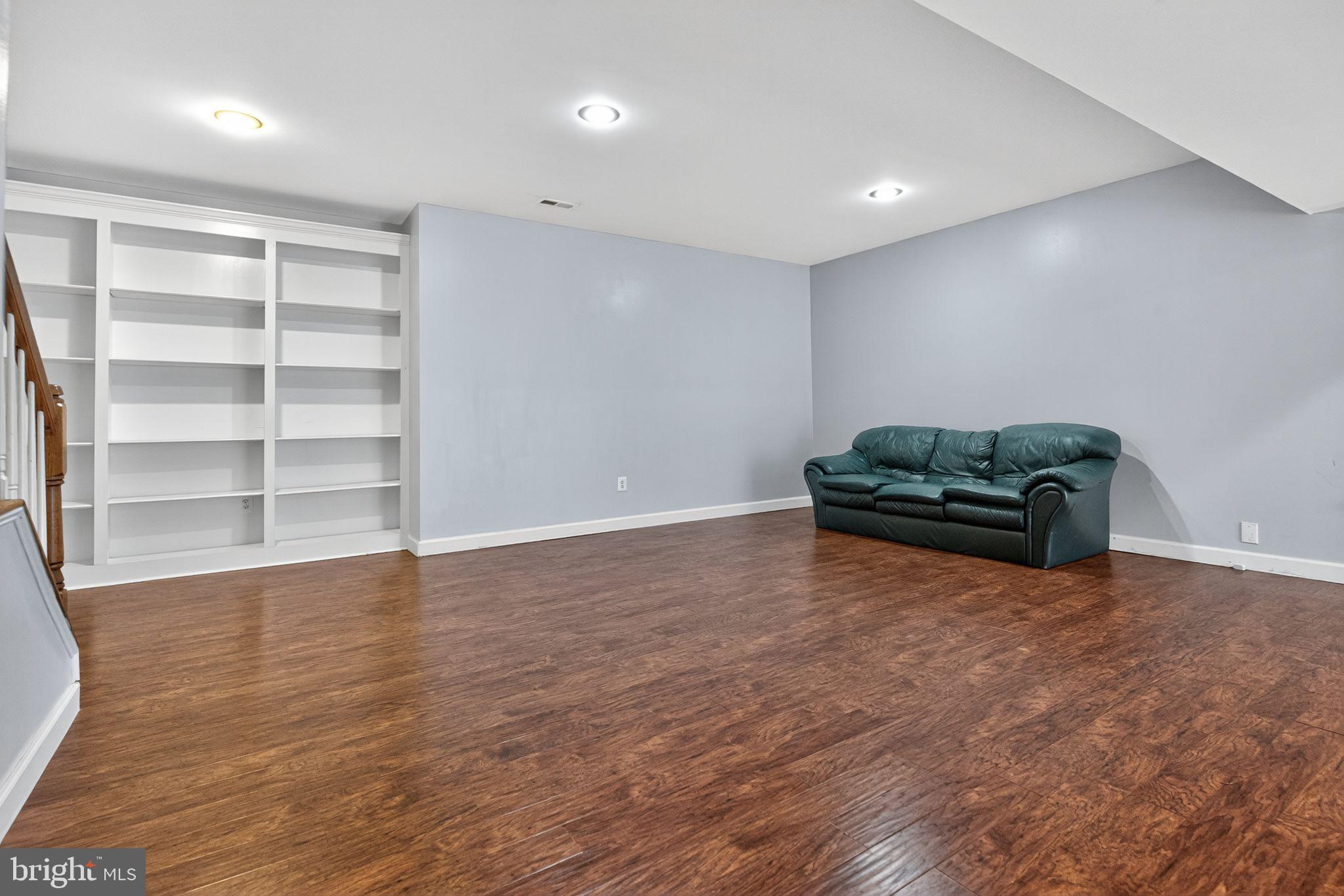 AUGUSTINE NORTH - Residential Lease