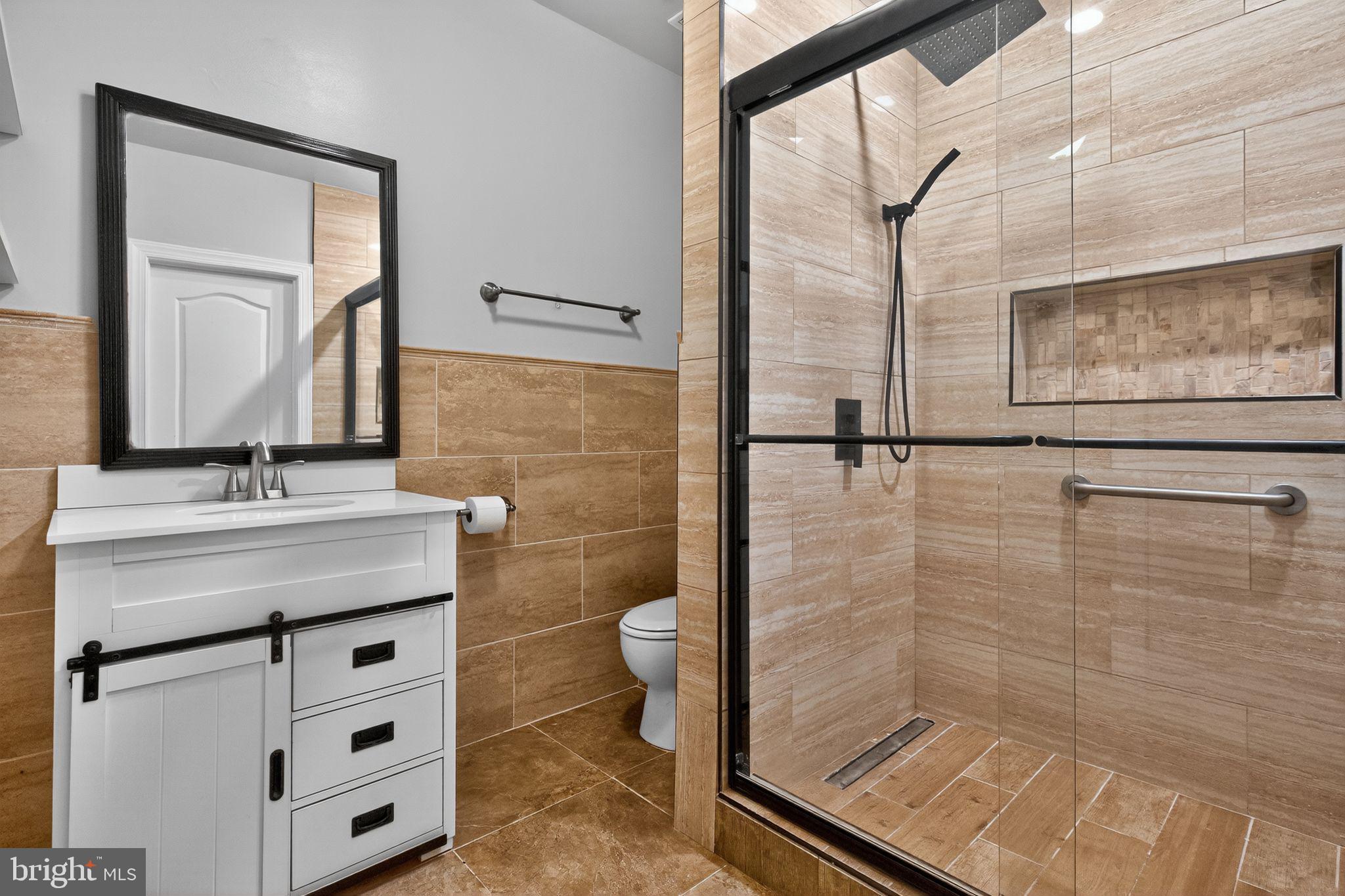 AUGUSTINE NORTH - Residential Lease