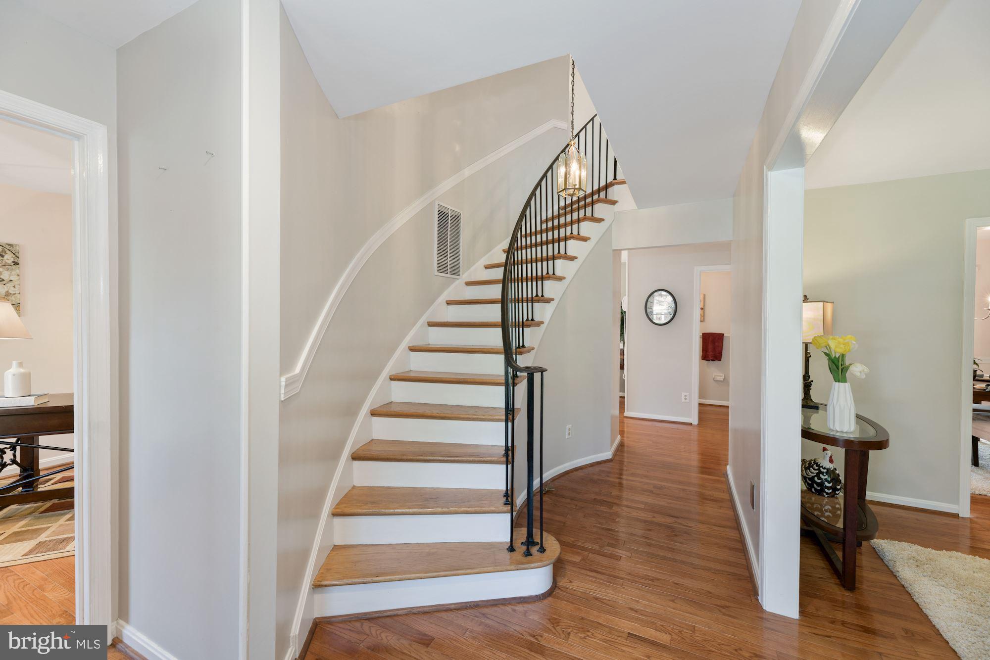 CHARLESTOWN - Residential