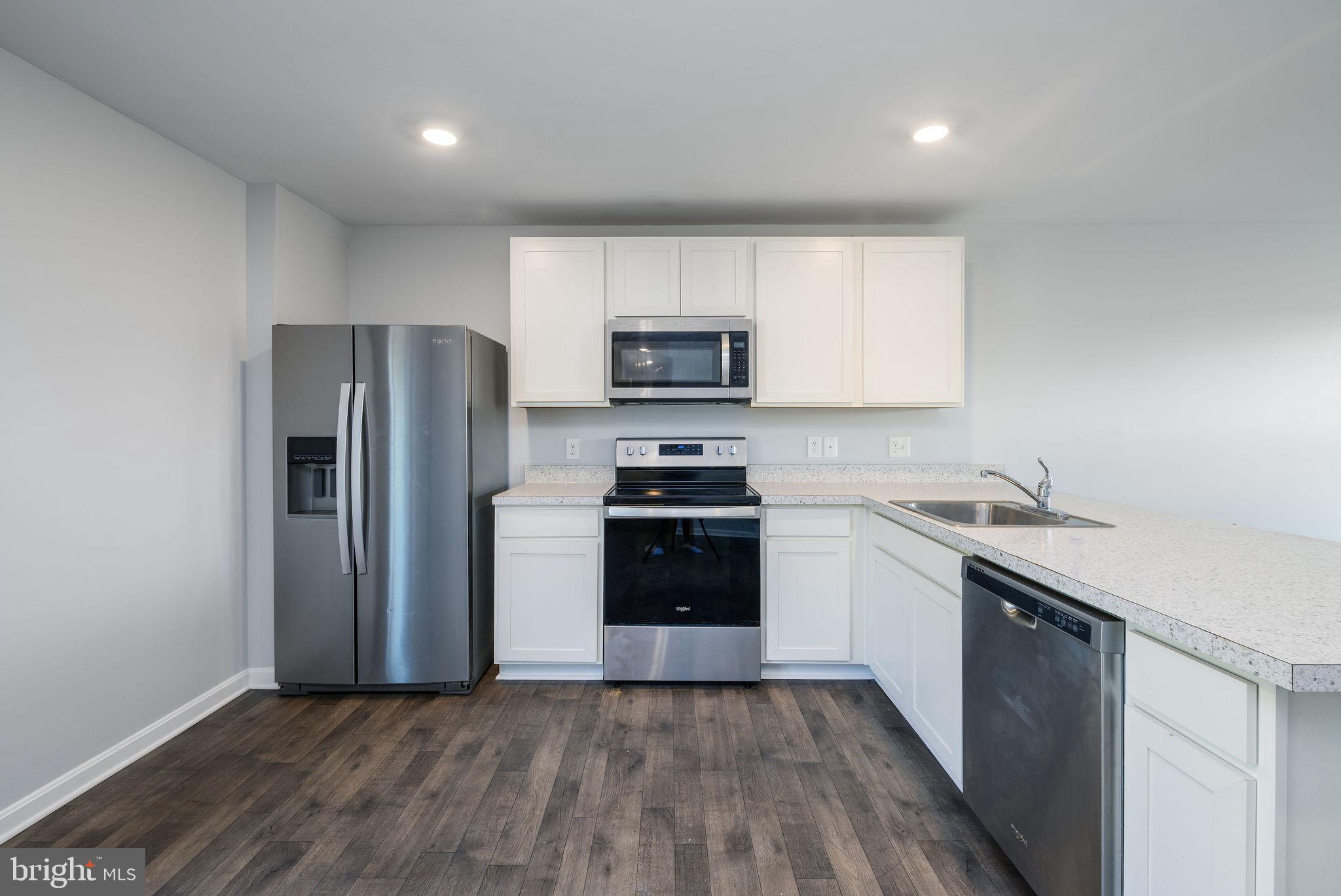 SOMERSET LANDING - Residential