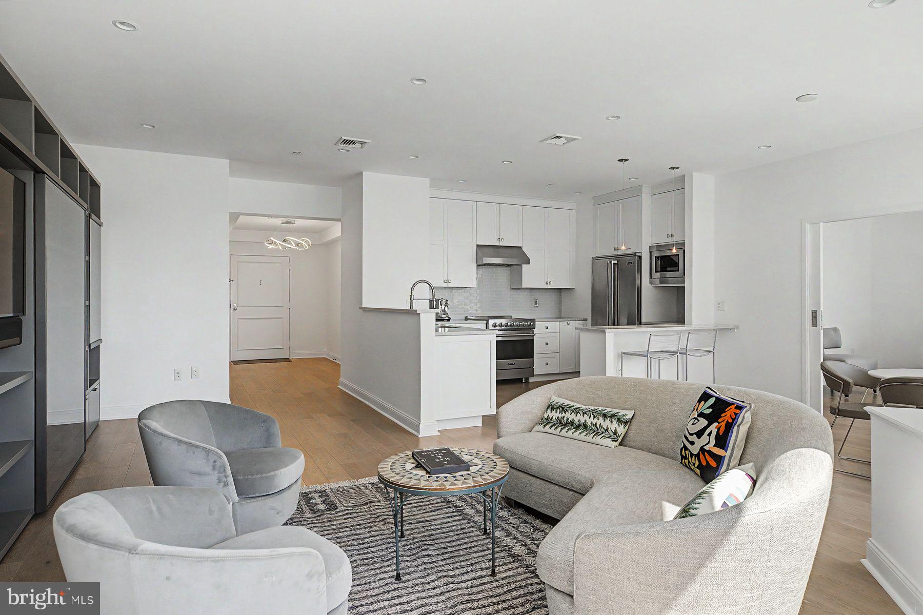 RITTENHOUSE SQUARE - Residential