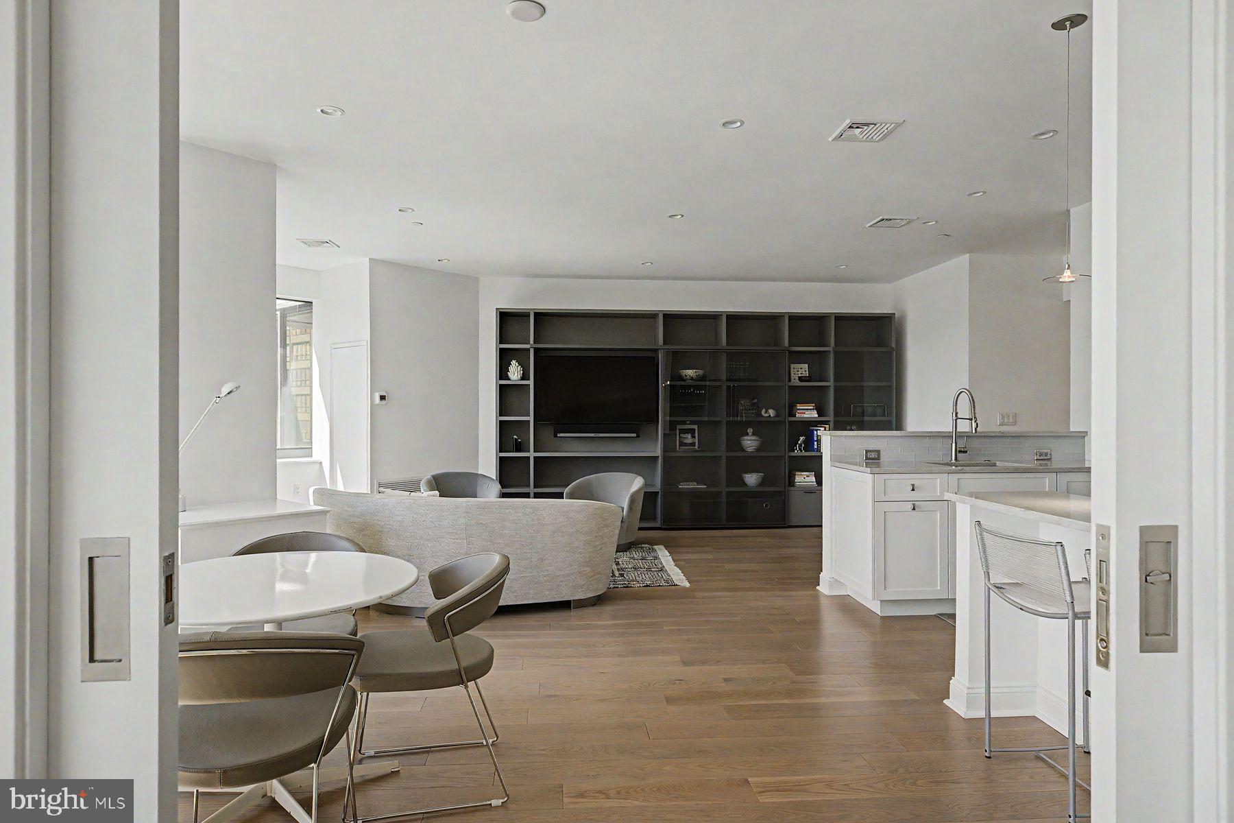 RITTENHOUSE SQUARE - Residential