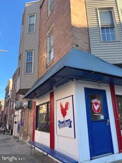 PENNSPORT - Commercial Lease