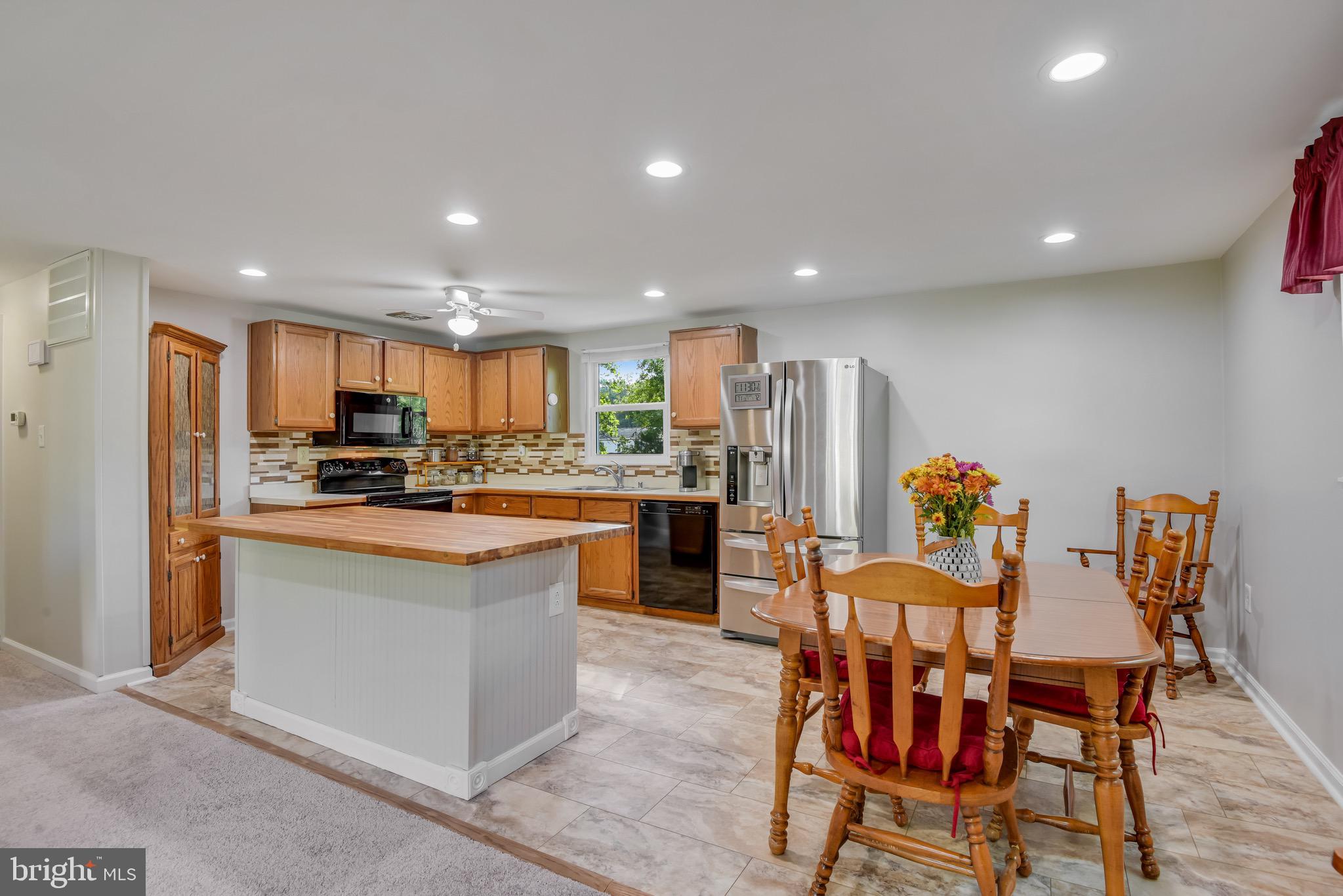 CHALET WOODS - Residential