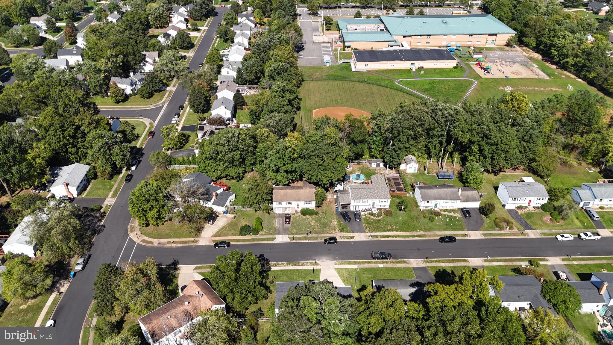 CHALET WOODS - Residential