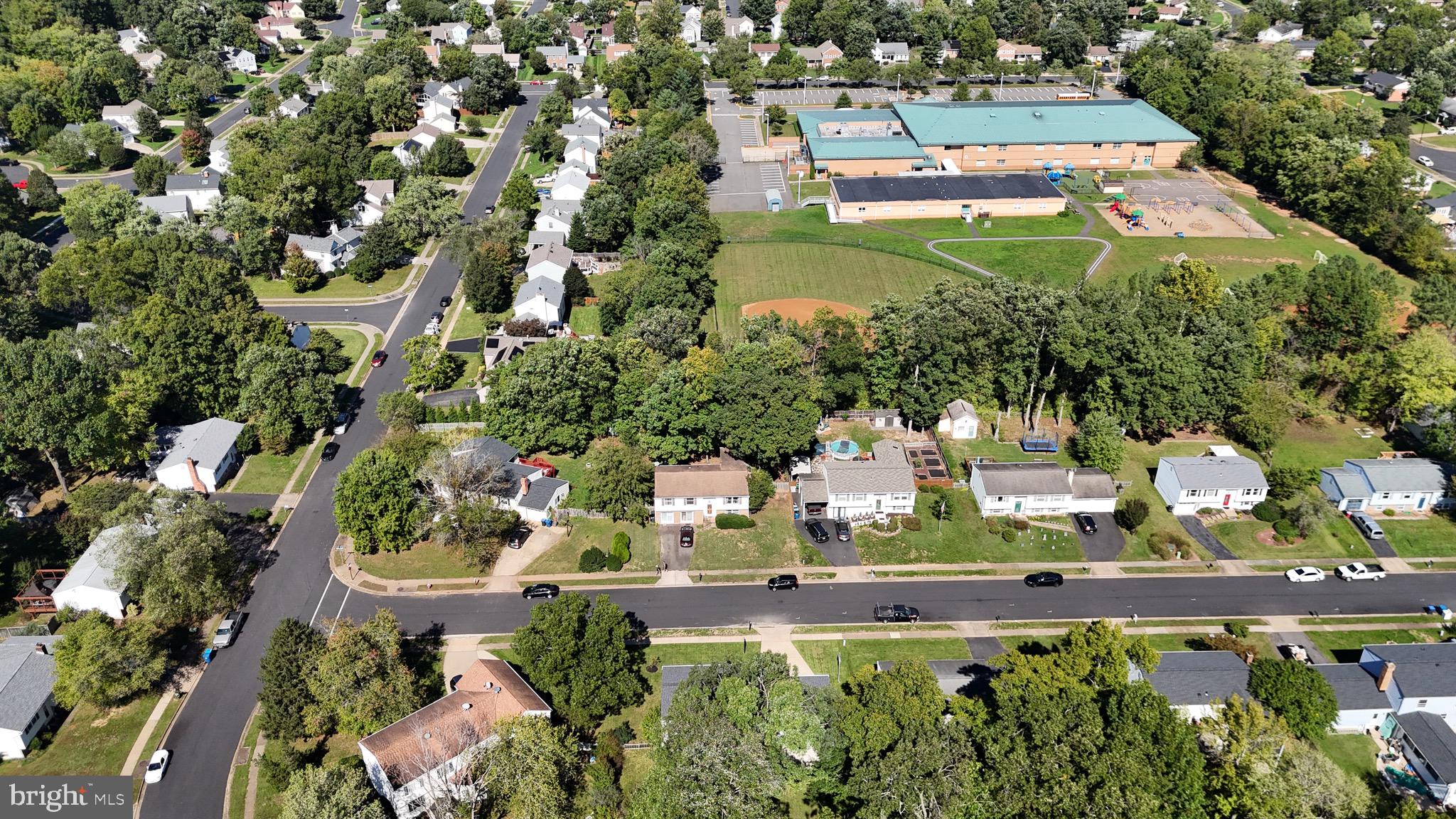 CHALET WOODS - Residential