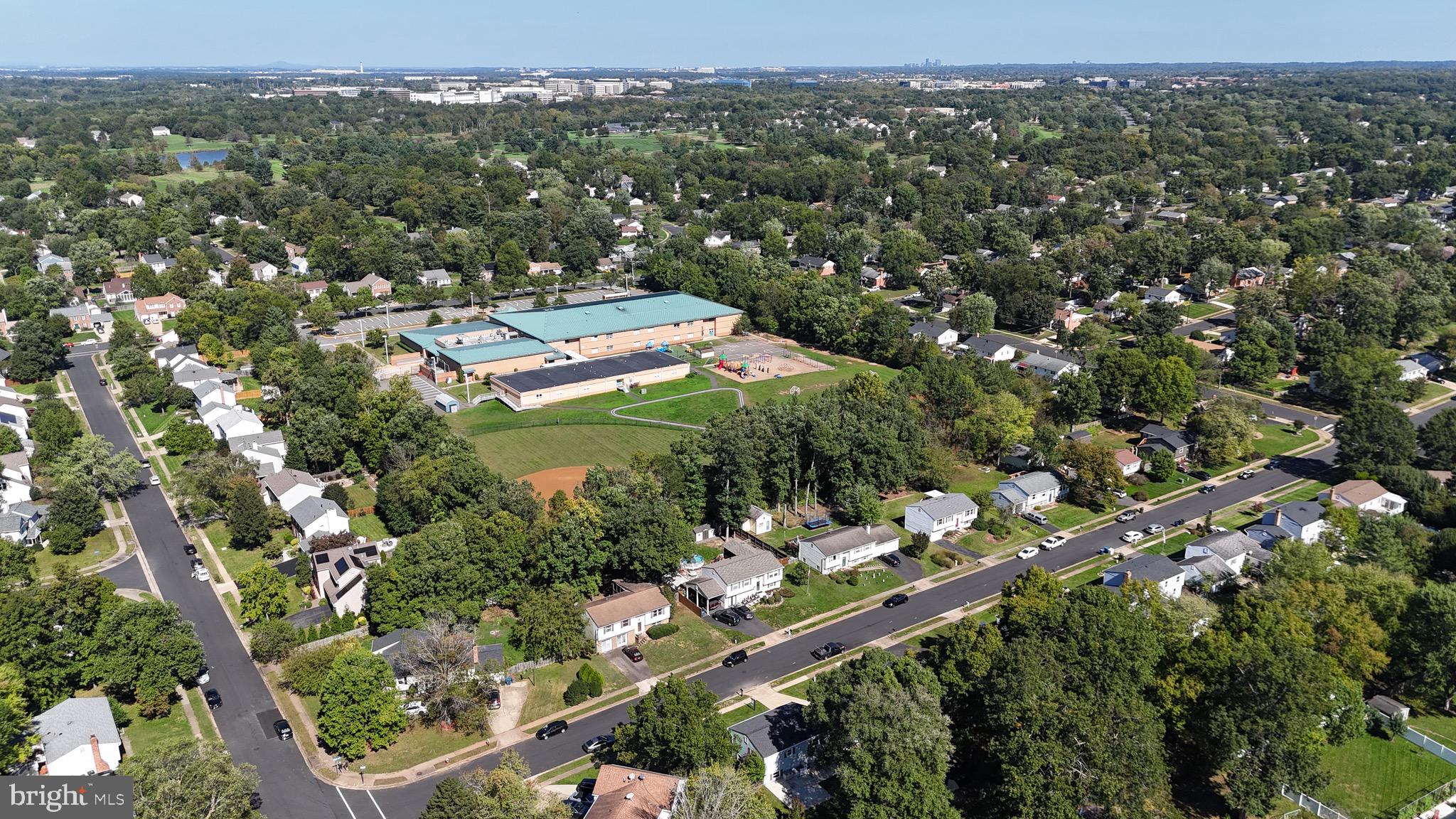 CHALET WOODS - Residential