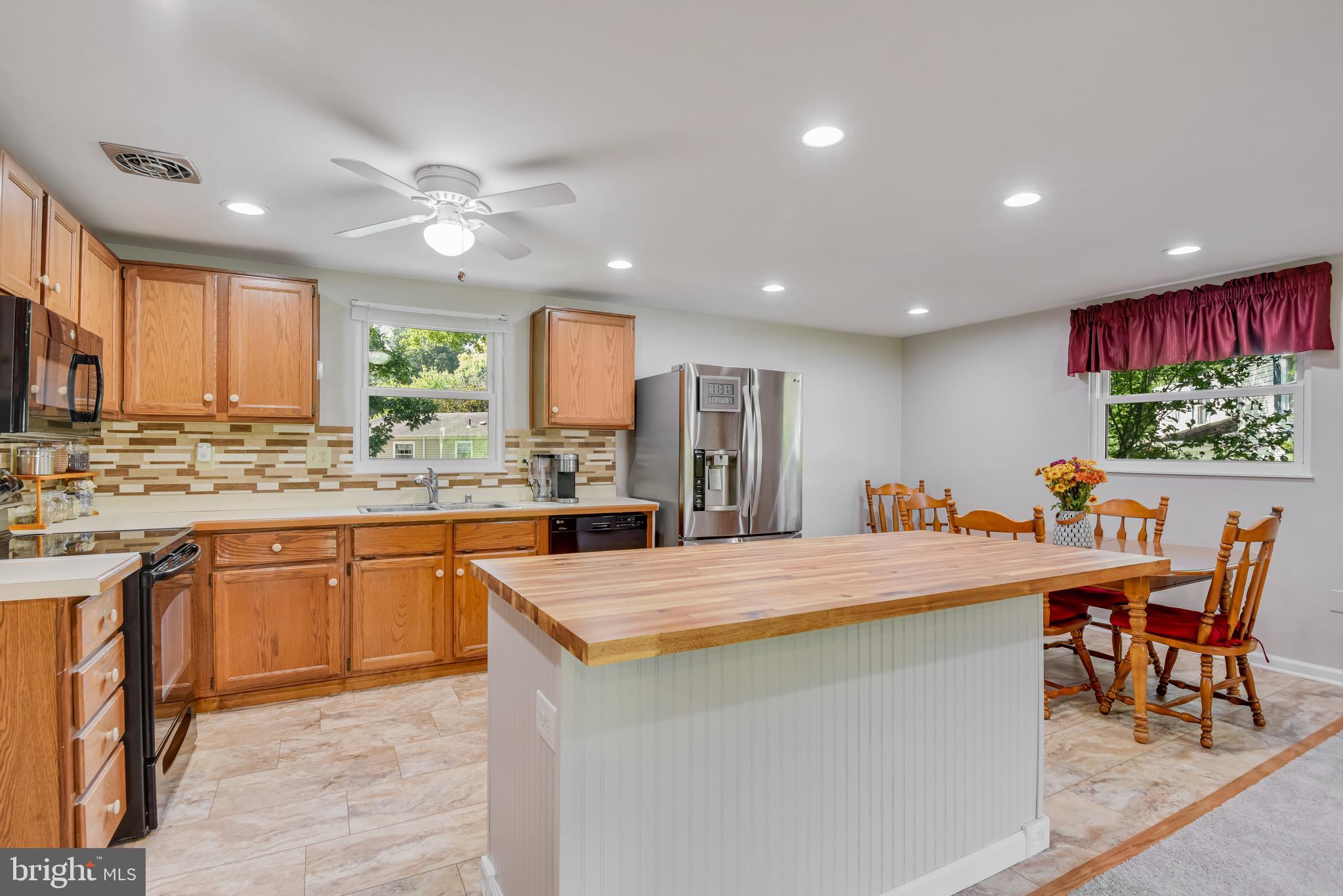 CHALET WOODS - Residential