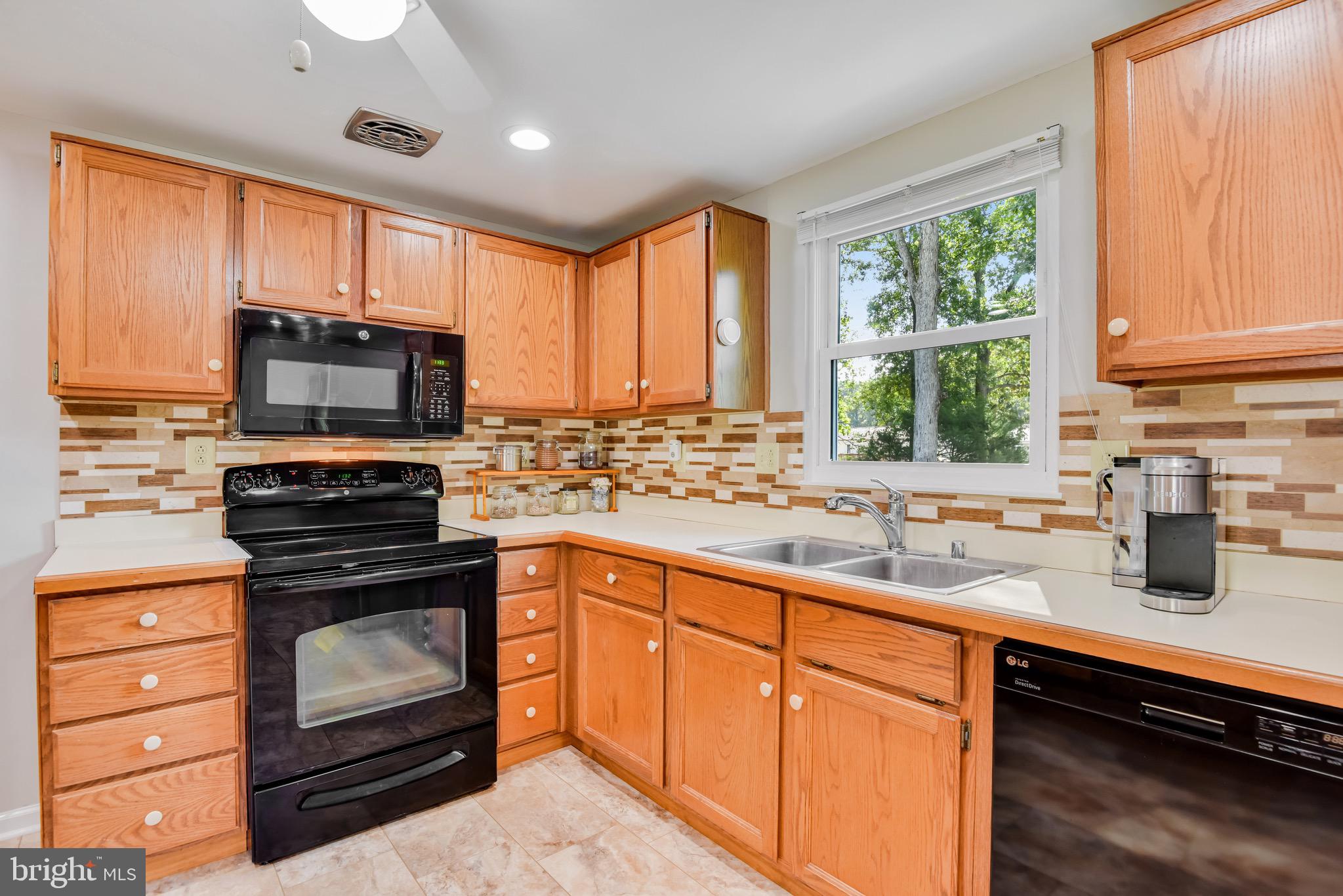 CHALET WOODS - Residential