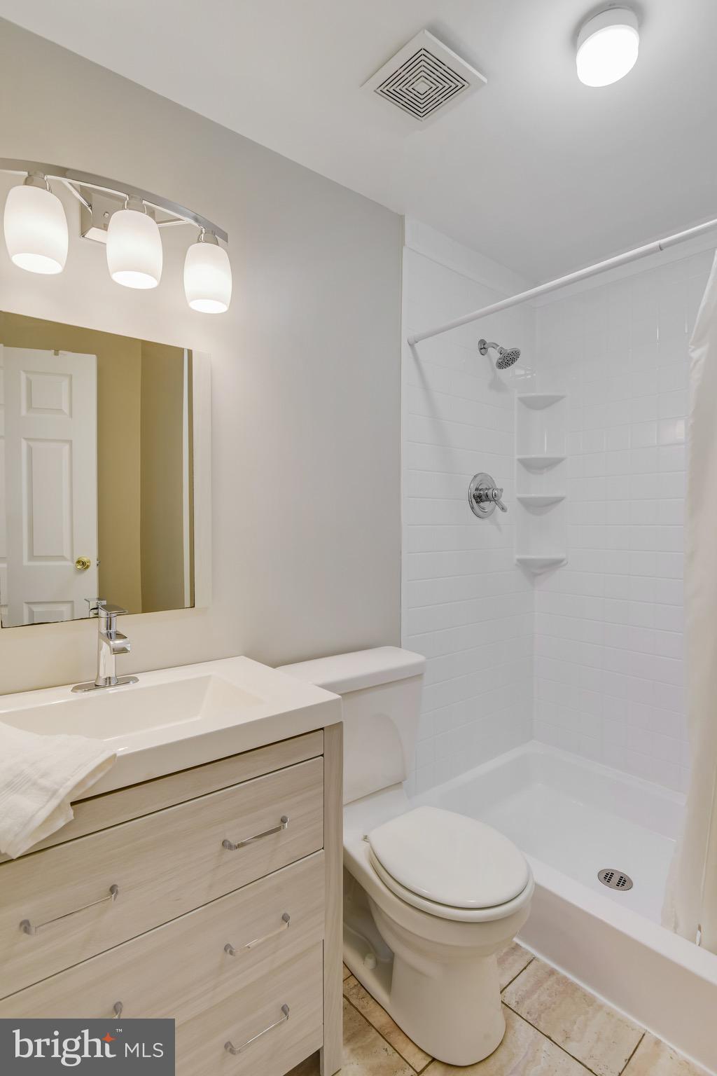 CHALET WOODS - Residential