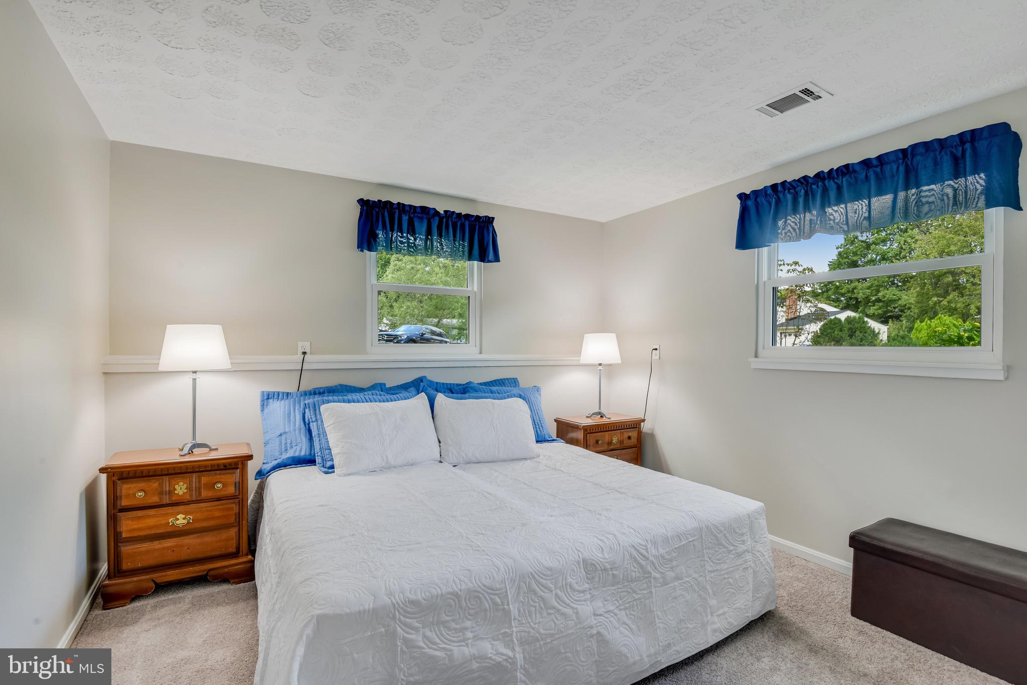 CHALET WOODS - Residential