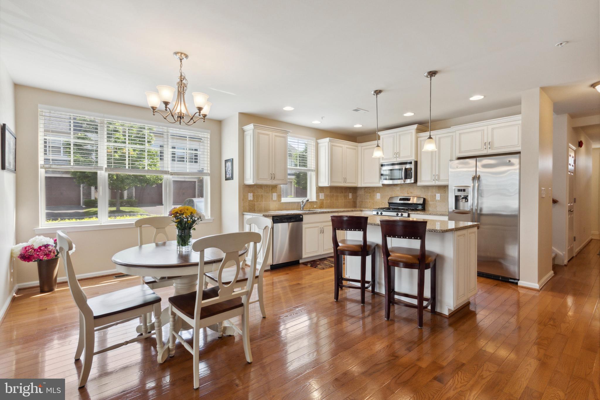 ENCLAVEATWILLIAMSTAD - Residential