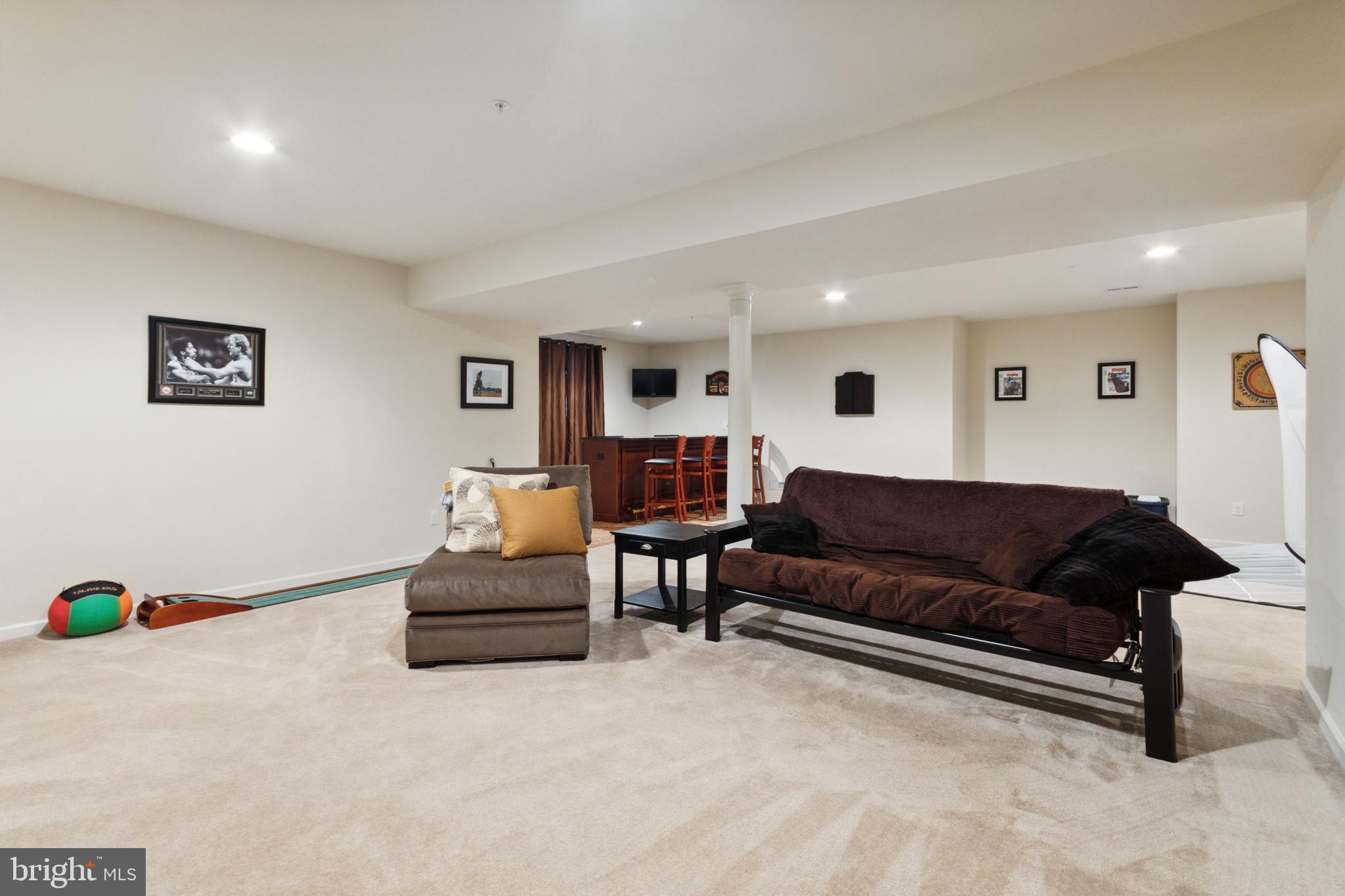 ENCLAVEATWILLIAMSTAD - Residential