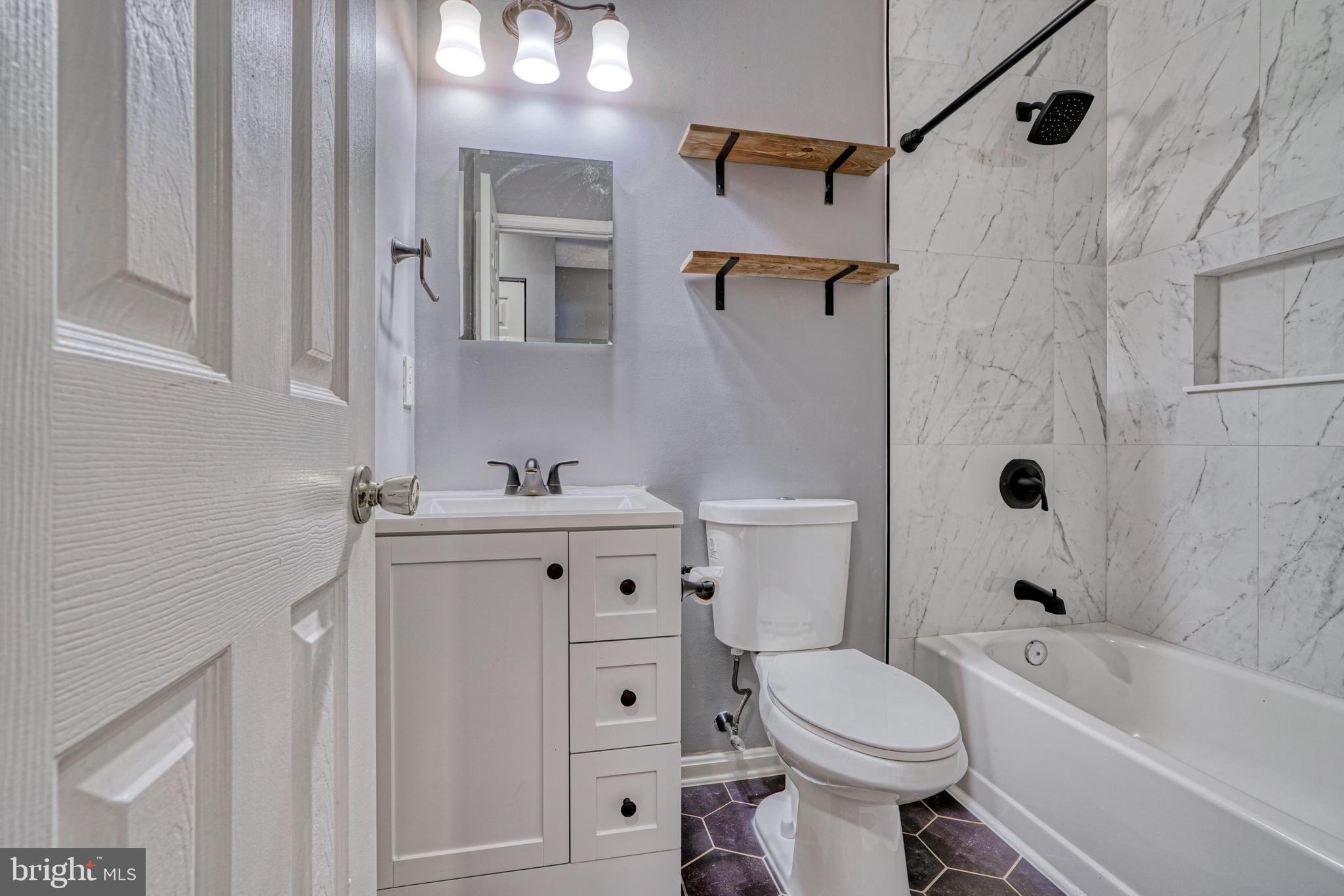 PARK MANOR CONDOMINIUMS - Residential Lease