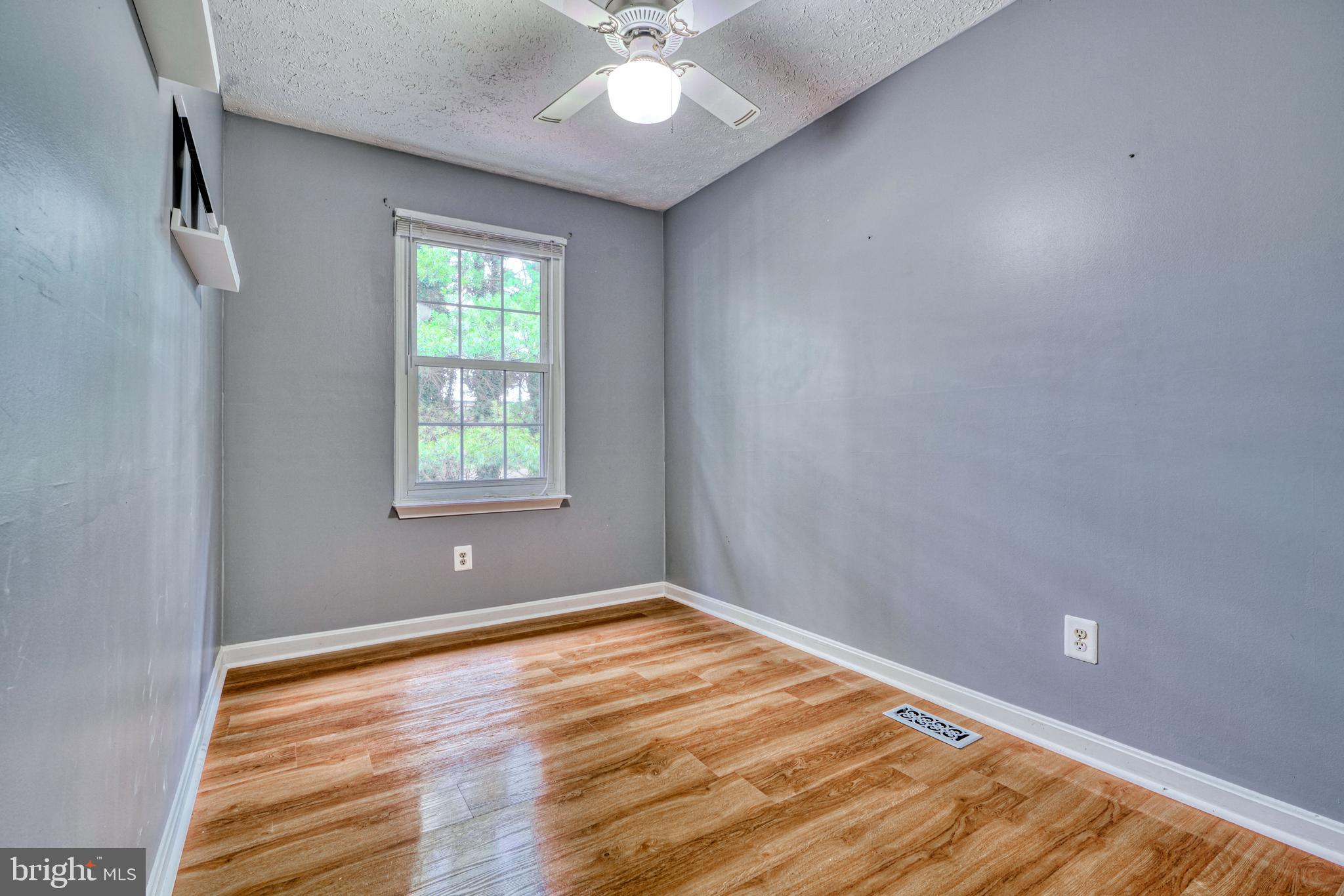 PARK MANOR CONDOMINIUMS - Residential Lease